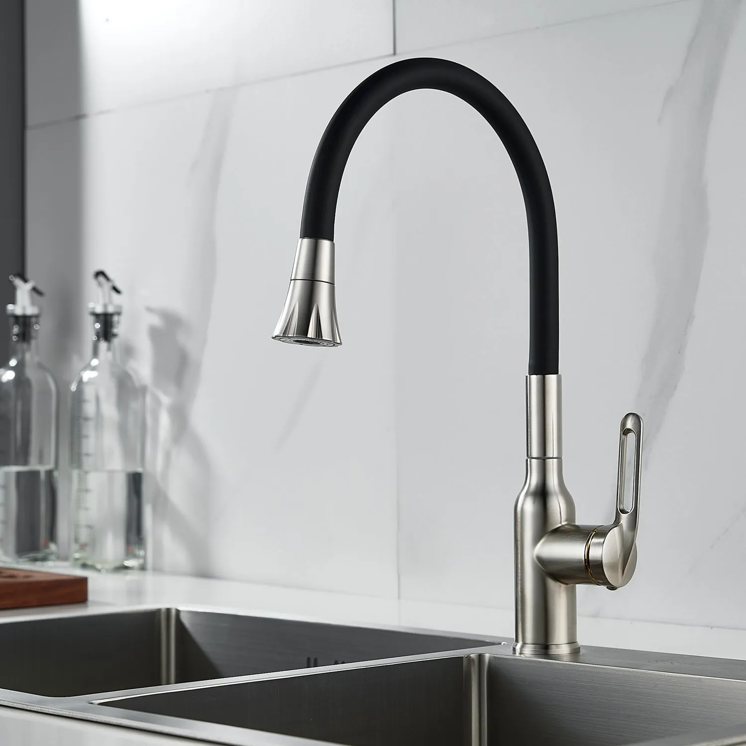 Смеситель для кухни с гибким изливом Raffine F303L-3, сатин