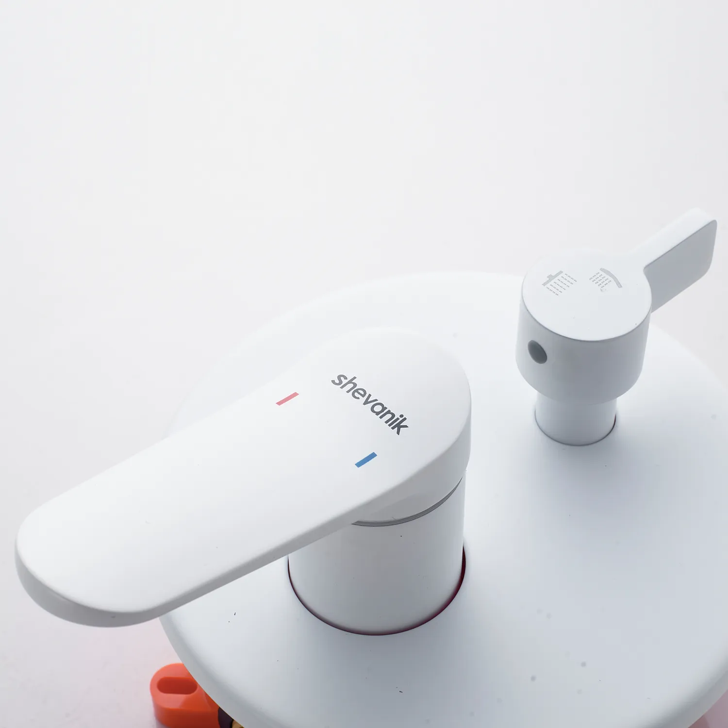 Душевая система встраиваемая Shevanik S4335C, белый