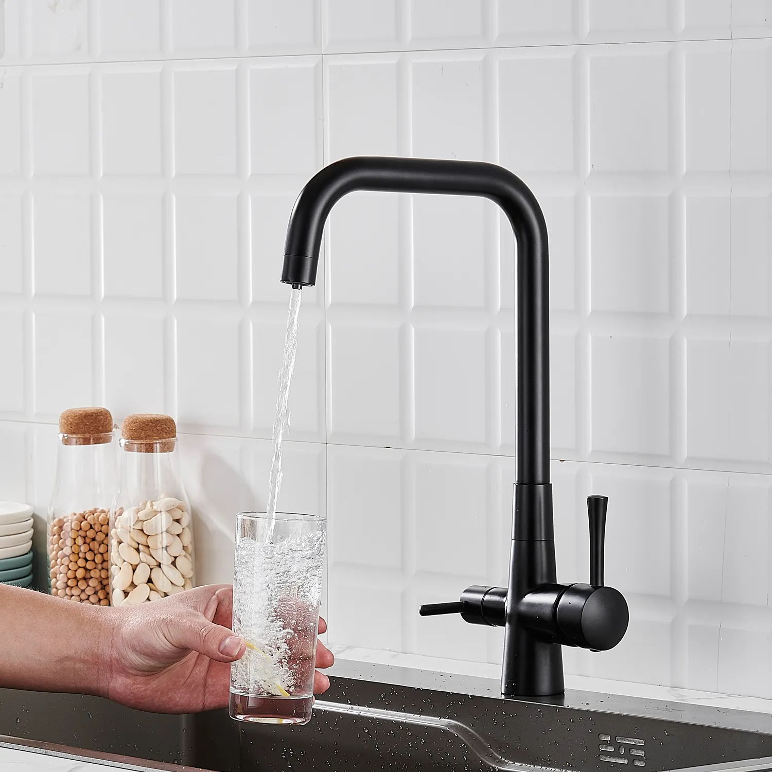 Смеситель для кухни с подключением фильтра Shevanik S528H, черный