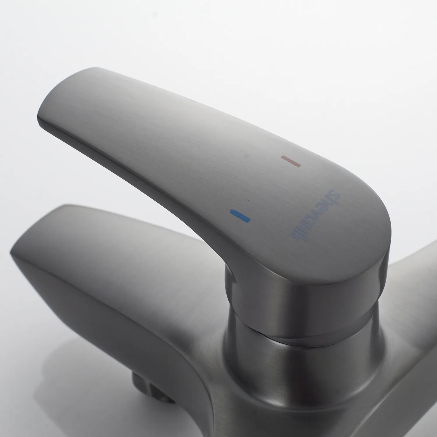 Смеситель для ванны Shevanik S5002T, оружейная сталь