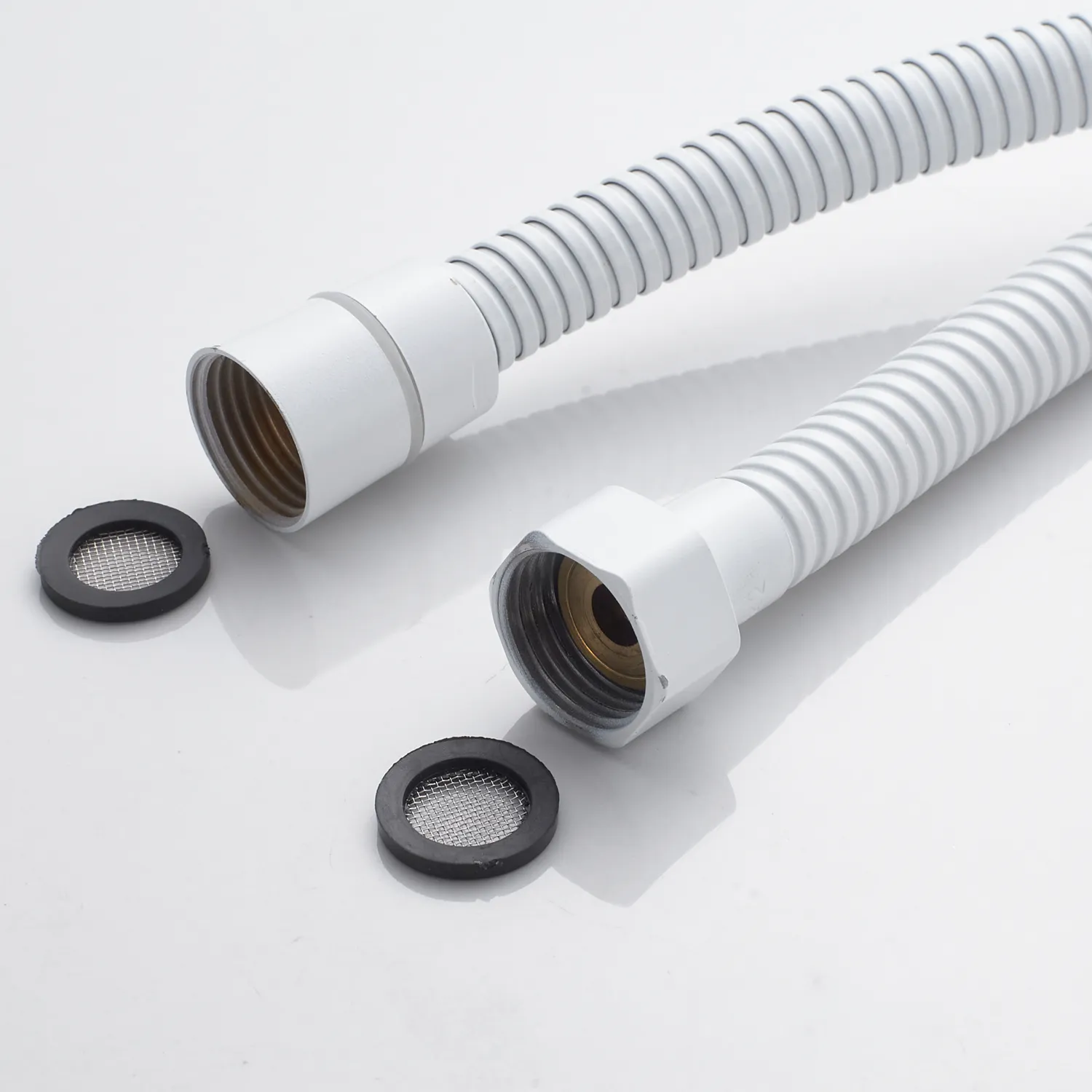 Смеситель для ванны Shevanik S4002C, белый