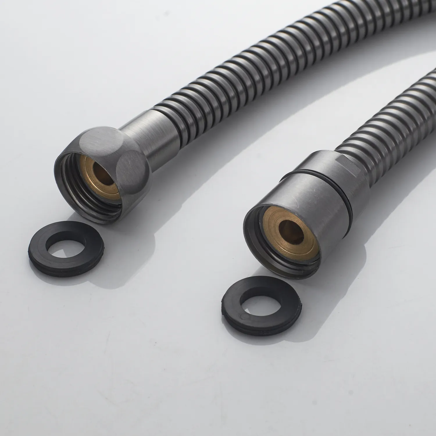 Смеситель для ванны Shevanik S5022T, оружейная сталь