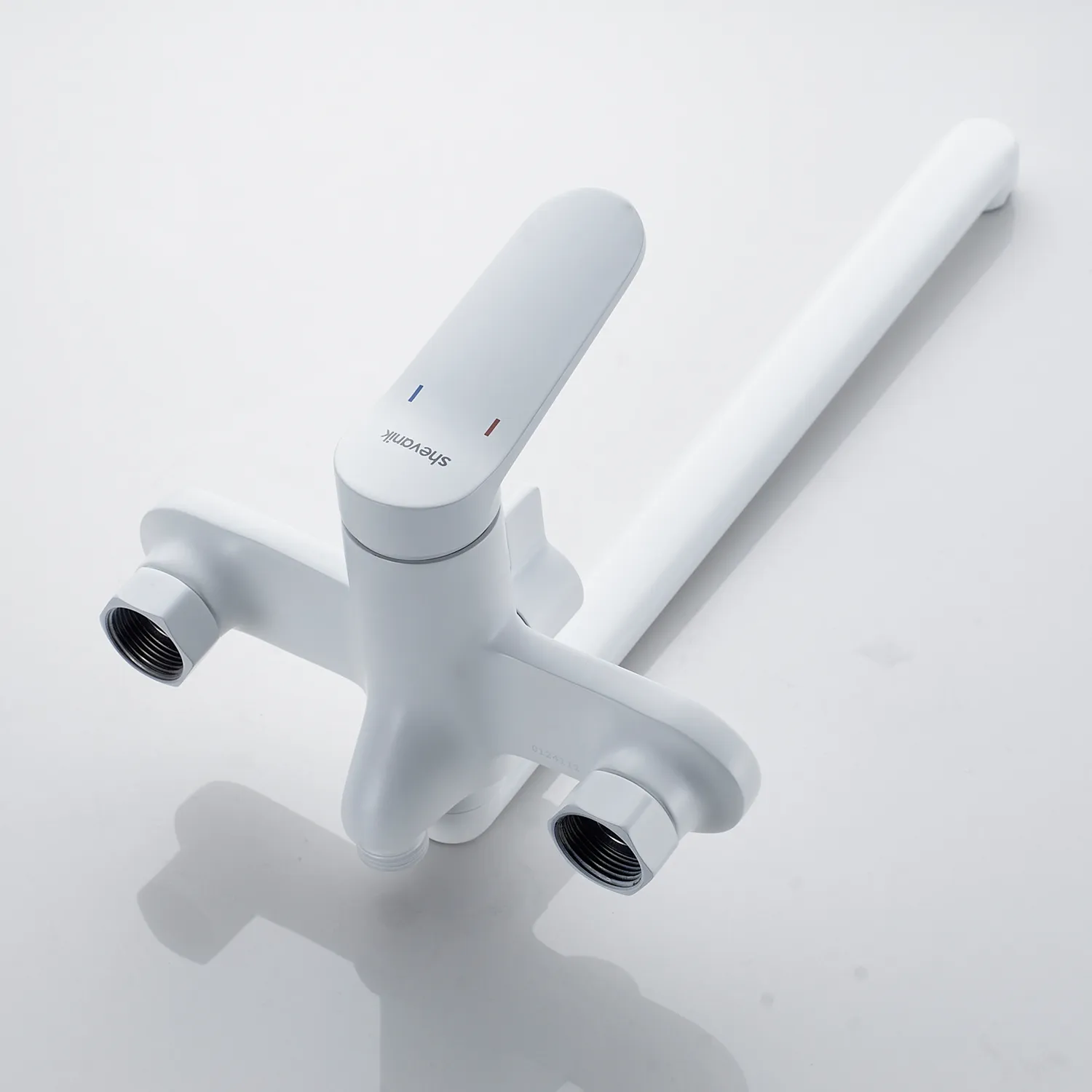 Смеситель для ванны Shevanik S4322C, белый