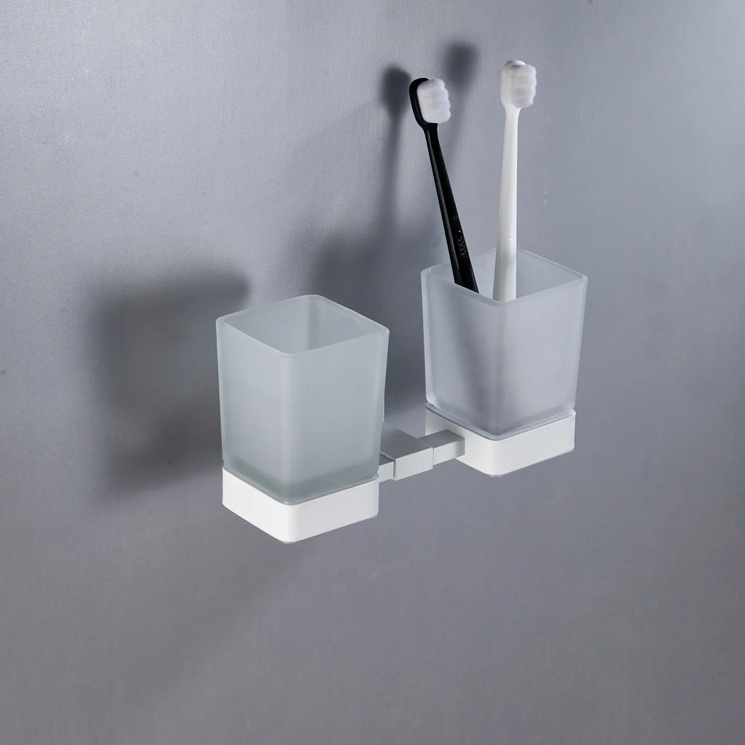 Стакан для ванной комнаты двойной Shevanik SG5622C, белый