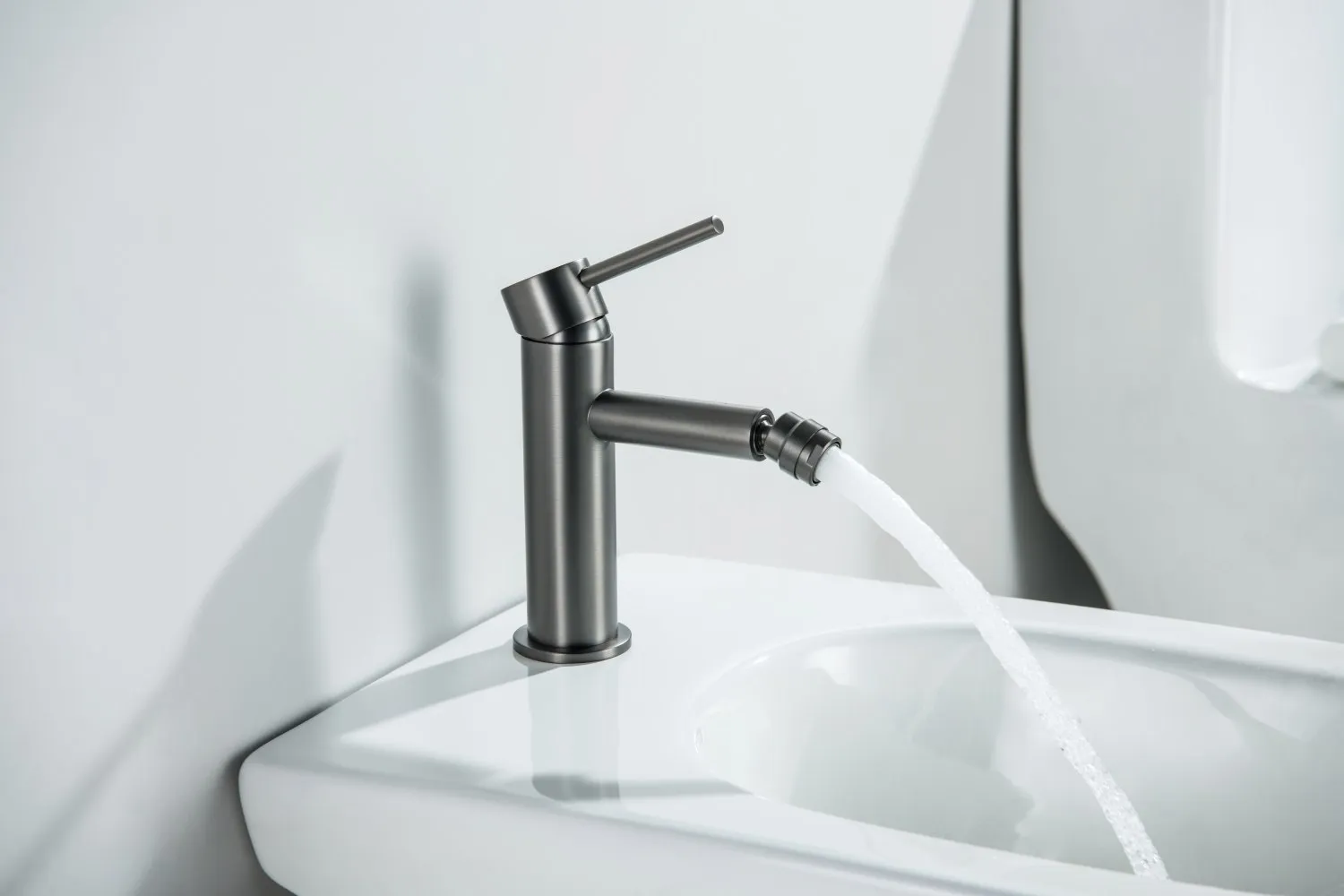 AQ1318BGM ЕВРОПА смеситель для биде, шлиф. черный хром