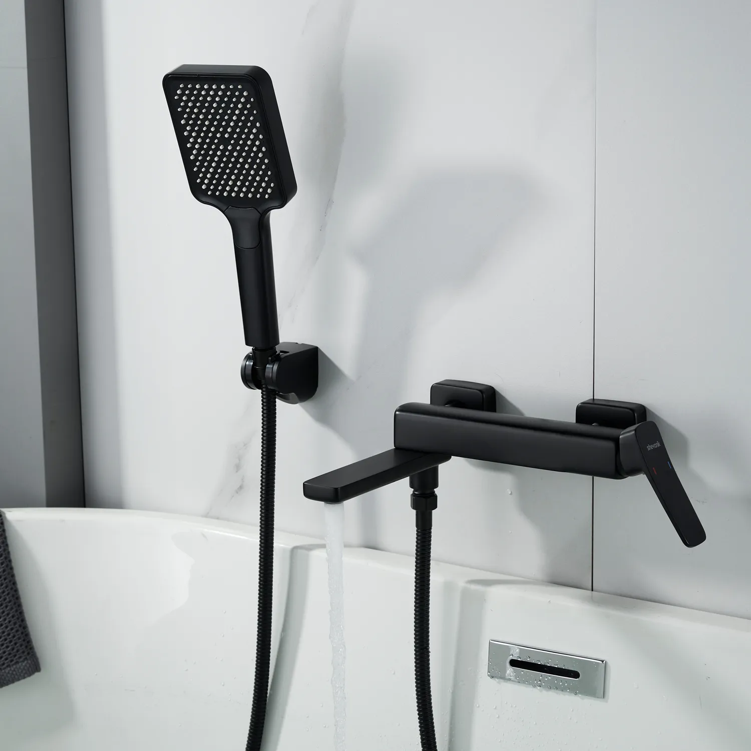 Смеситель для ванны Shevanik S9952H, черный