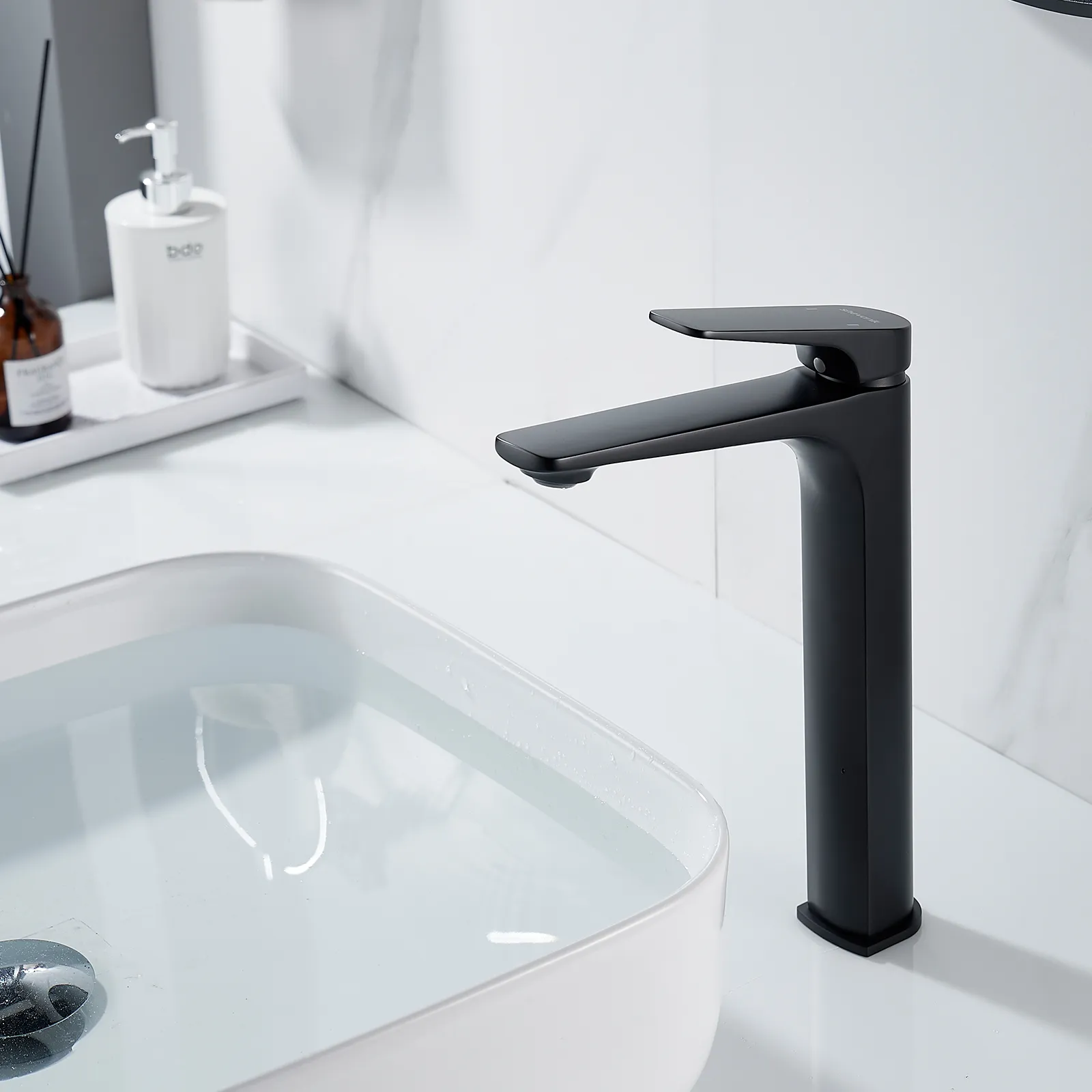 Смеситель для раковины высокий Shevanik S4211H, черный