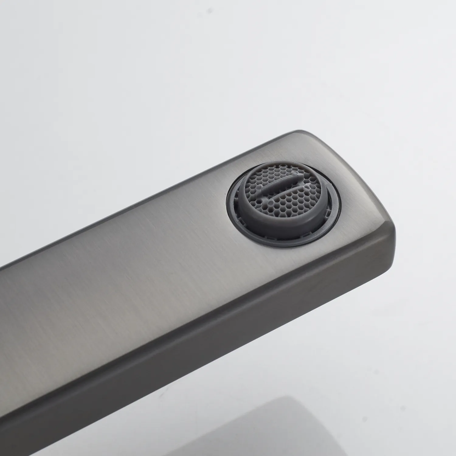 Смеситель для раковины встраиваемый Shevanik S9941T, оружейная сталь