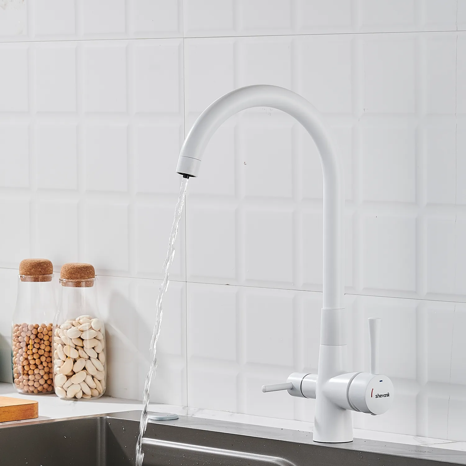 Смеситель для кухни с подключением фильтра Shevanik S428C, белый