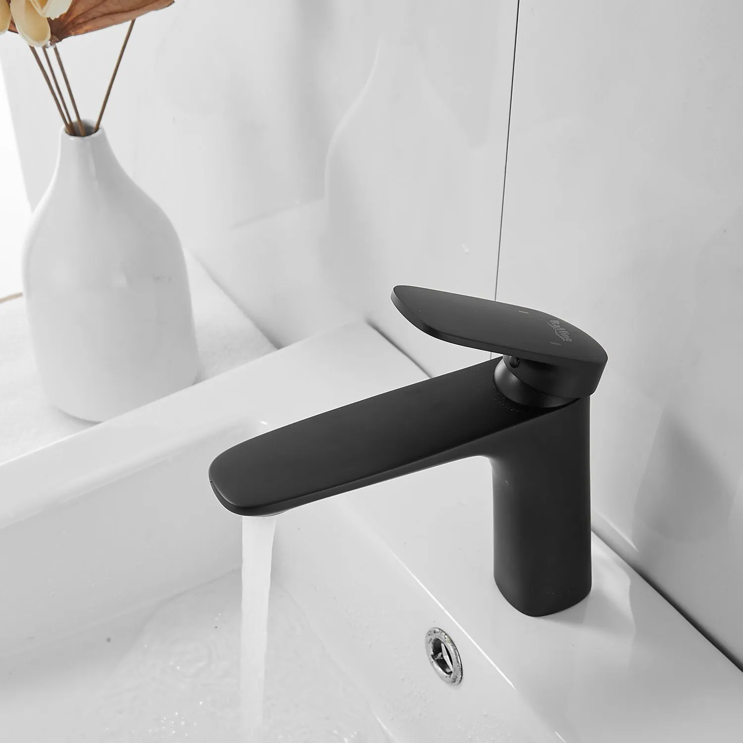 Смеситель для раковины Raffine F0185H, черный