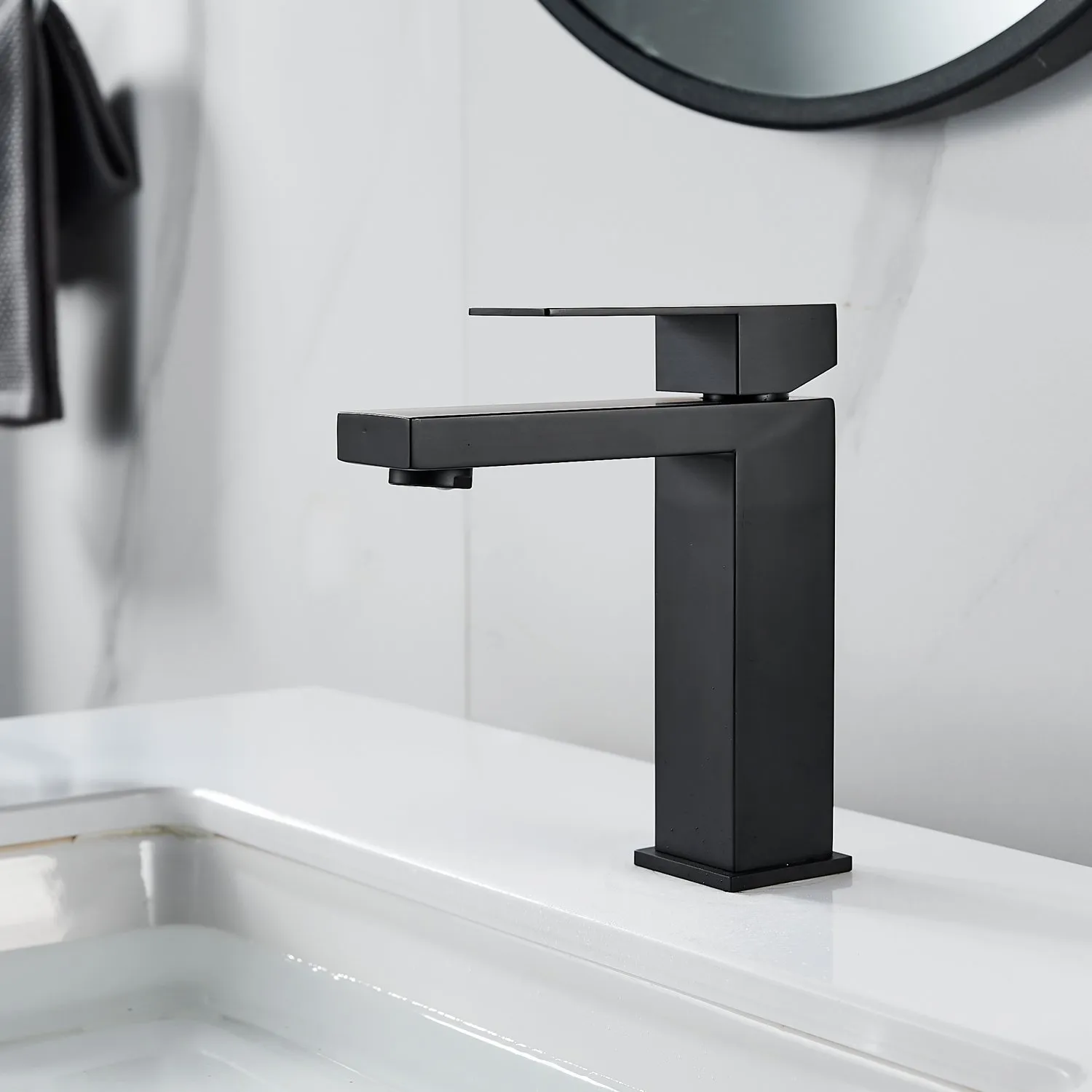 Смеситель для раковины Shevanik S7001H, черный