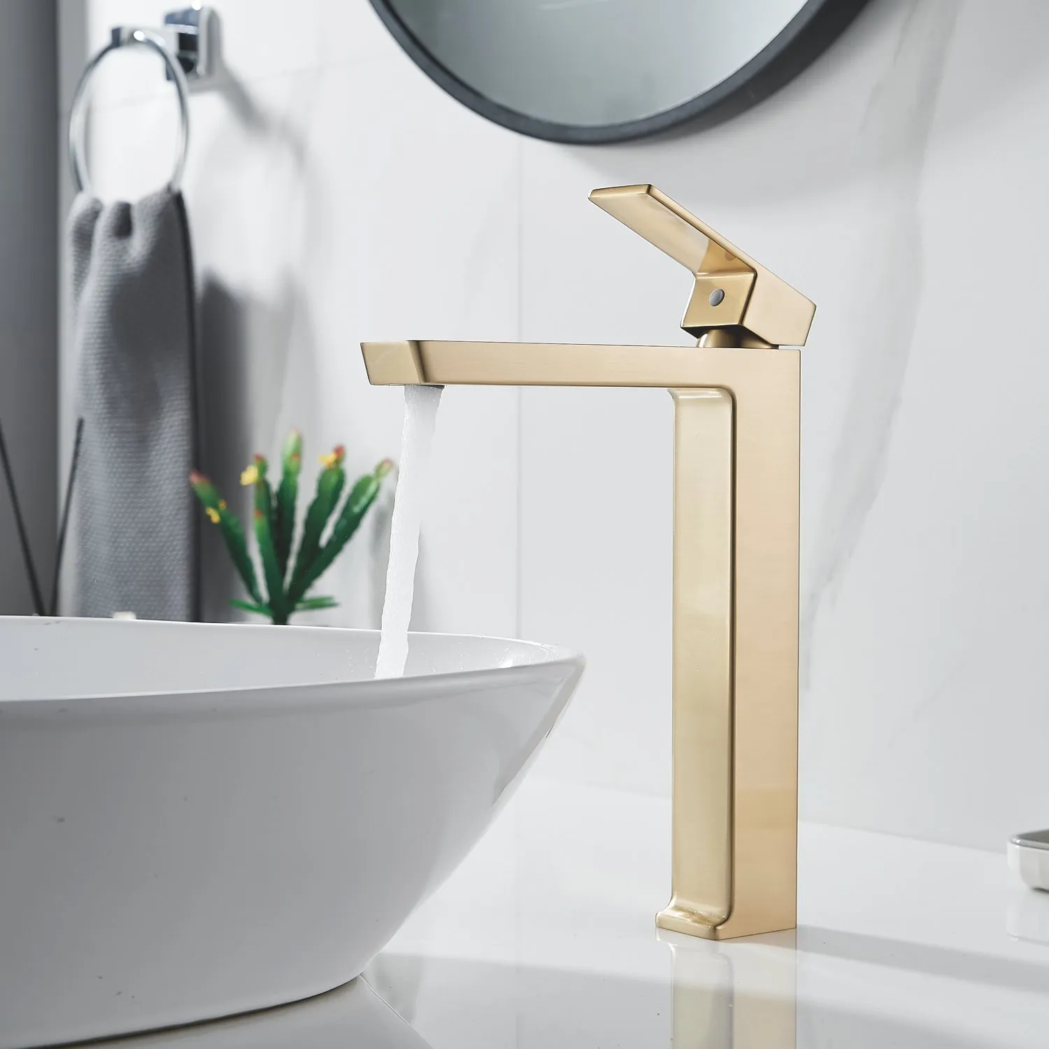 Смеситель для раковины высокий Rose R1811G-1, золотой сатин