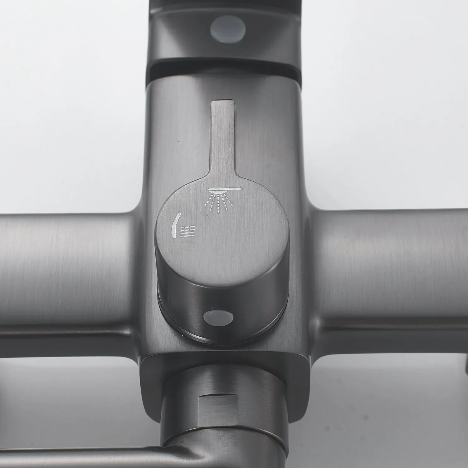 Смеситель для ванны Shevanik S9922T, оружейная сталь