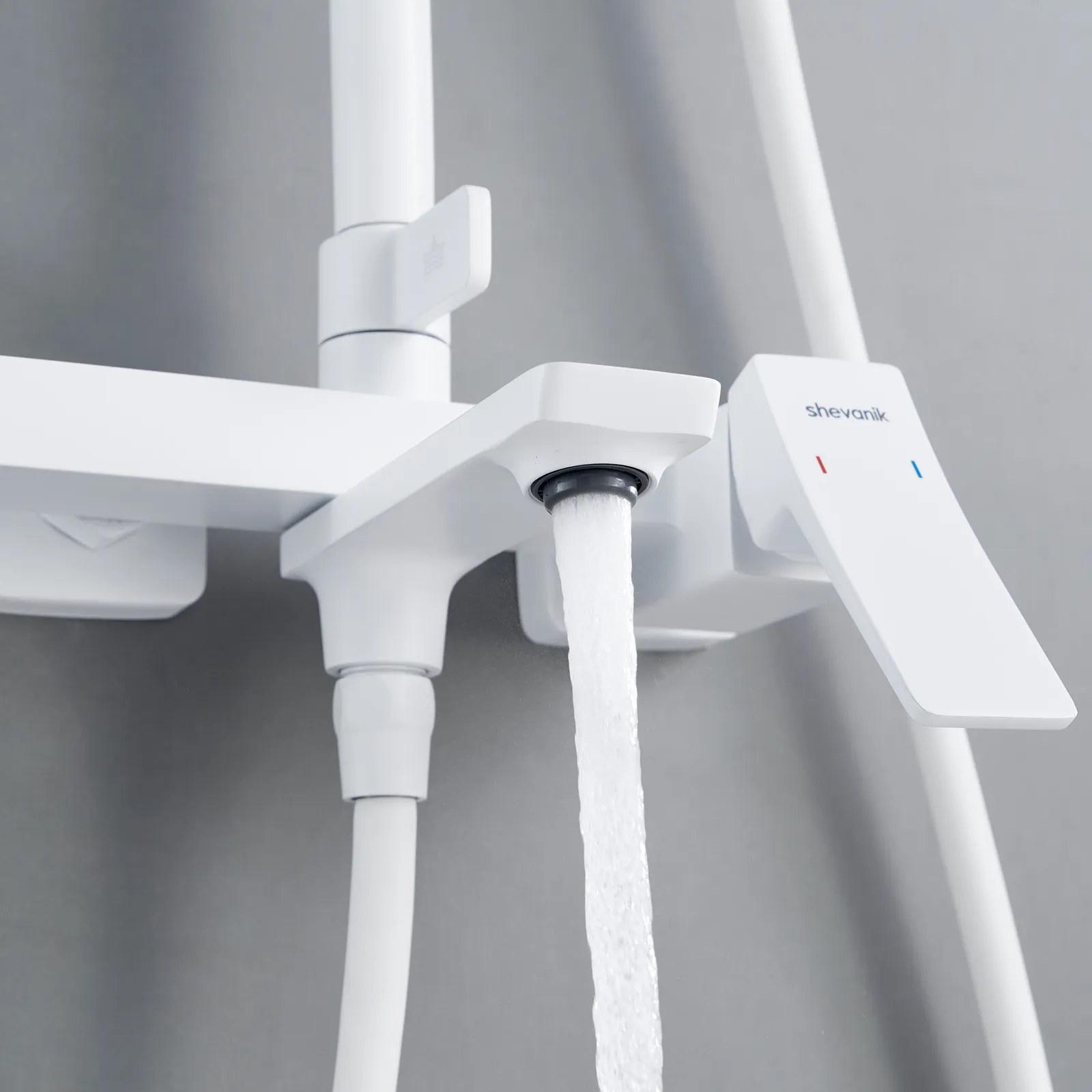 Душевая система Shevanik S4436C, белый