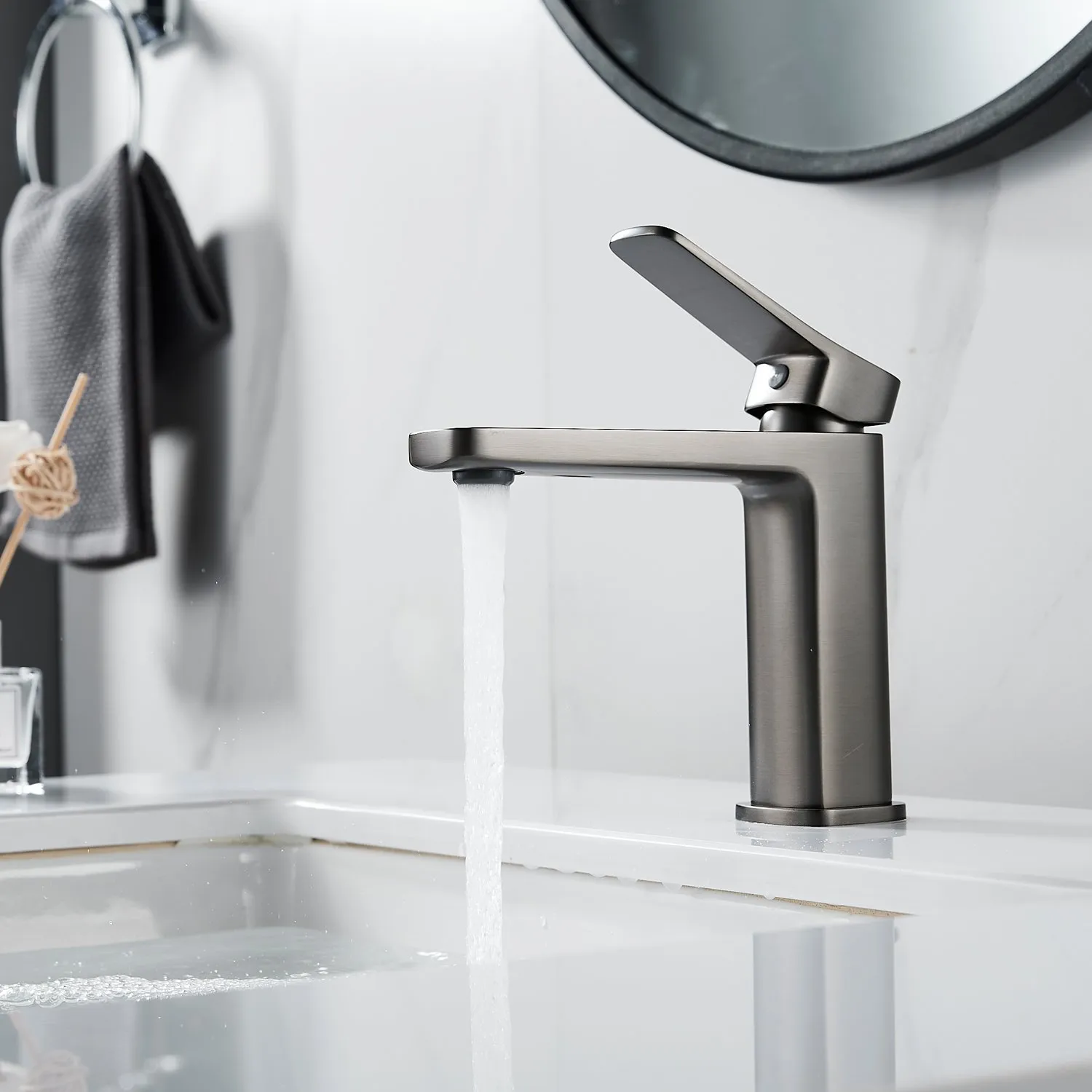 Смеситель для раковины Shevanik S9901T, оружейная сталь