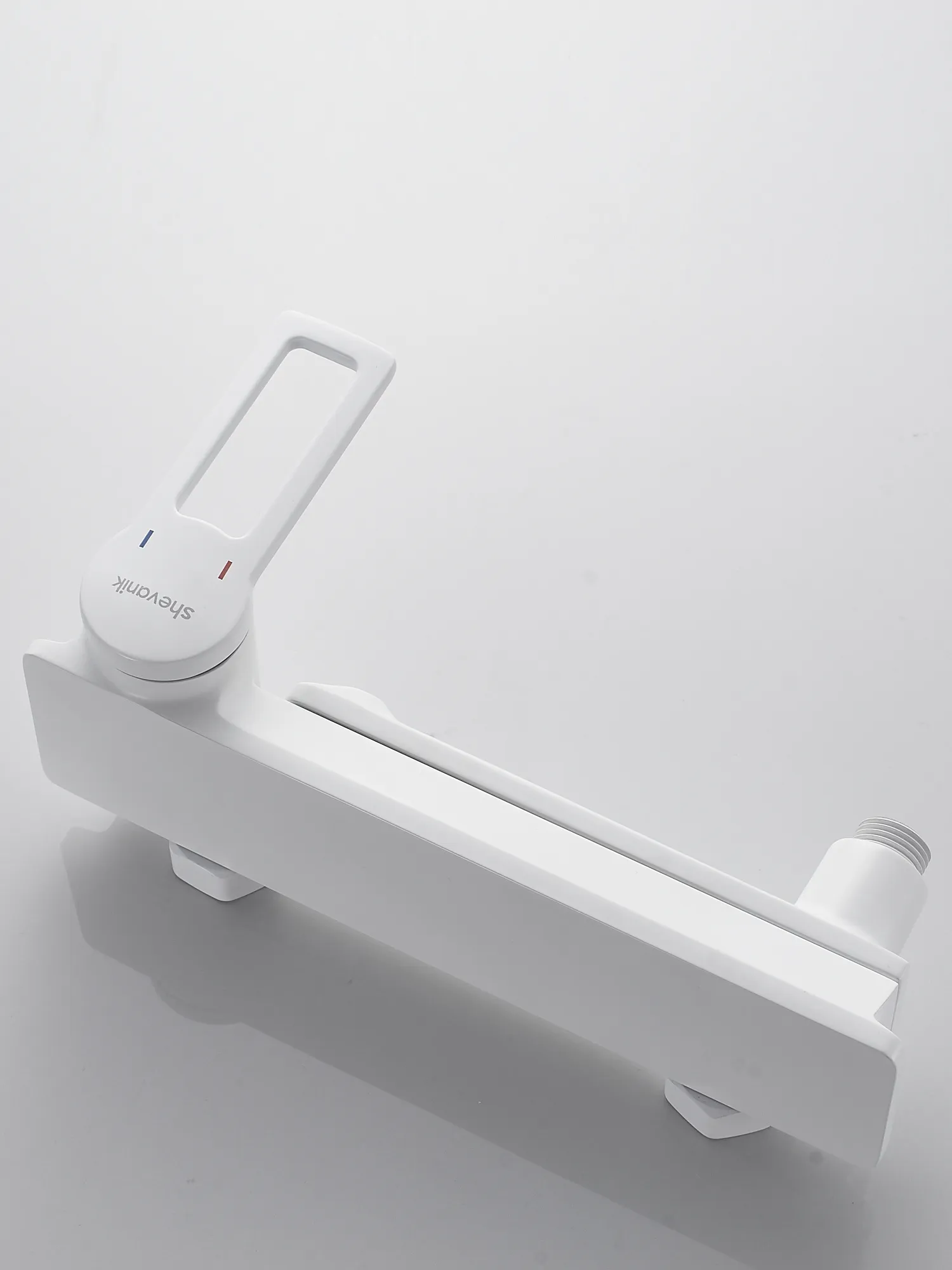 Смеситель для ванны Shevanik S4852C, белый