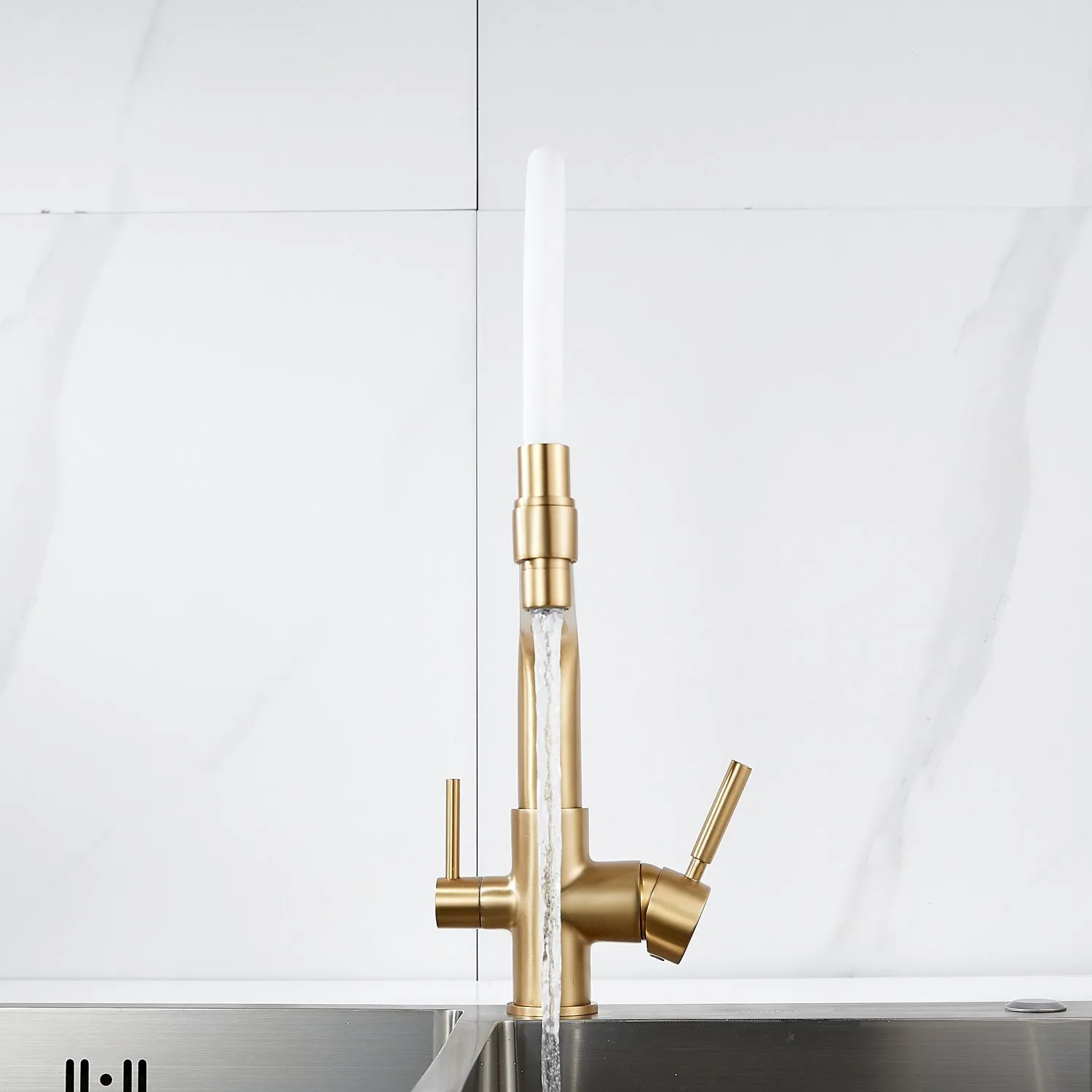 Смеситель для кухни с подключением фильтра воды Rose R658G, золотой сатин