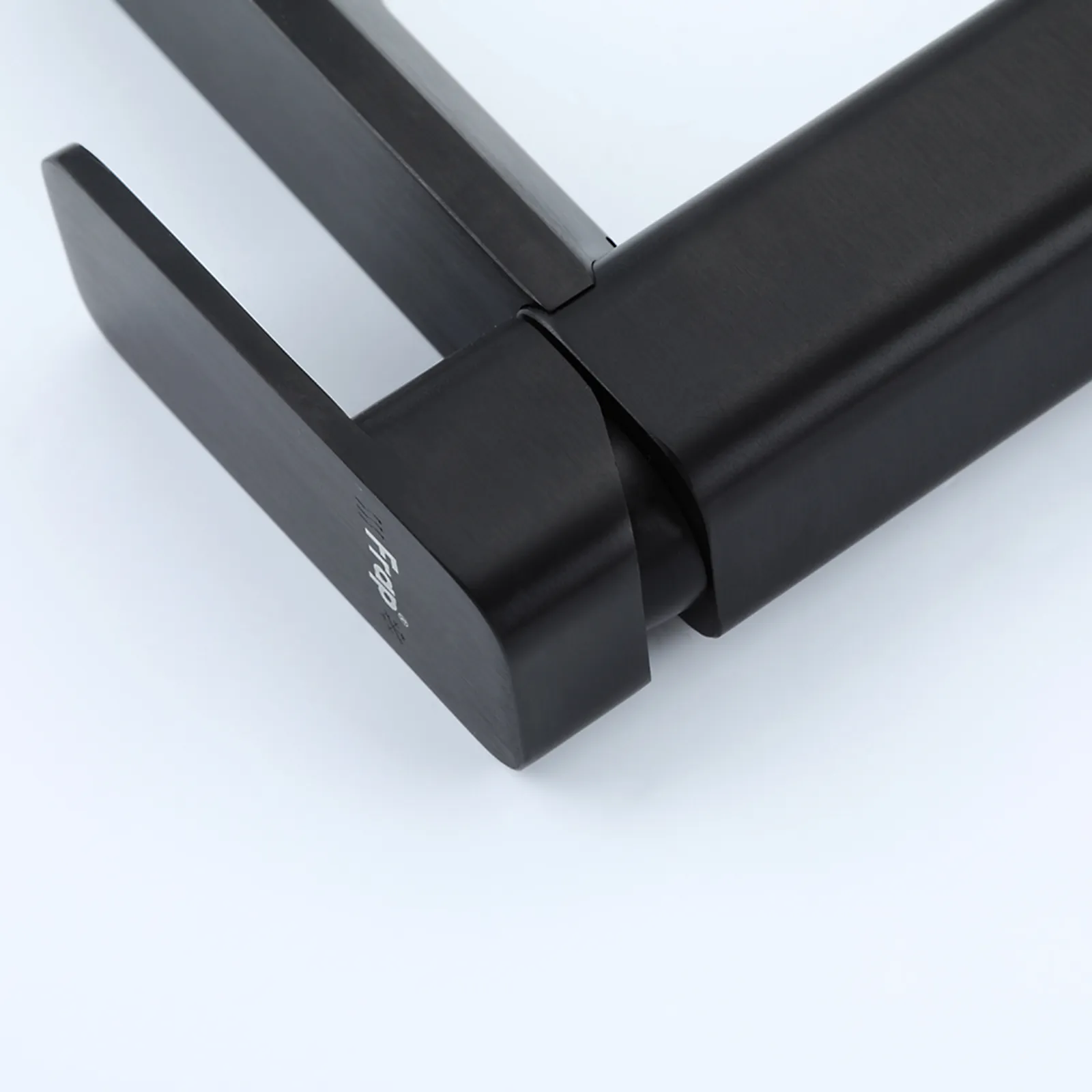 Смеситель для раковины Frap F10202-6, черный