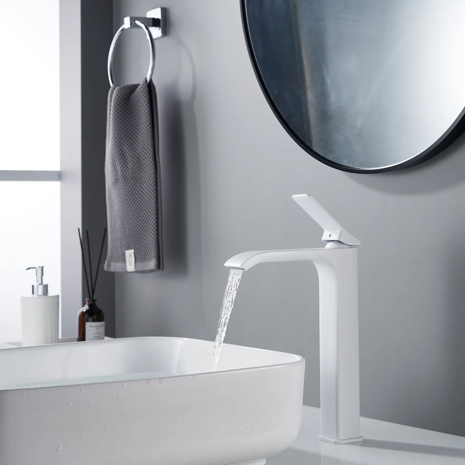 Смеситель для раковины высокий Shevanik S4011C, белый