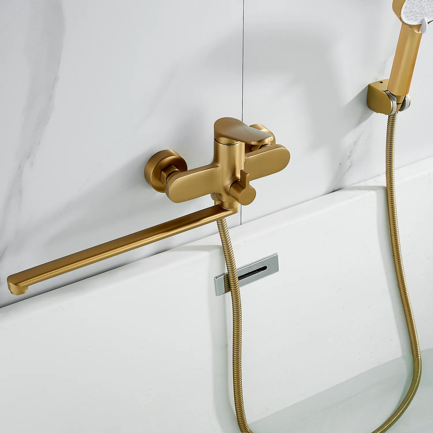 Смеситель для ванны Shevanik S4322G, золотой сатин