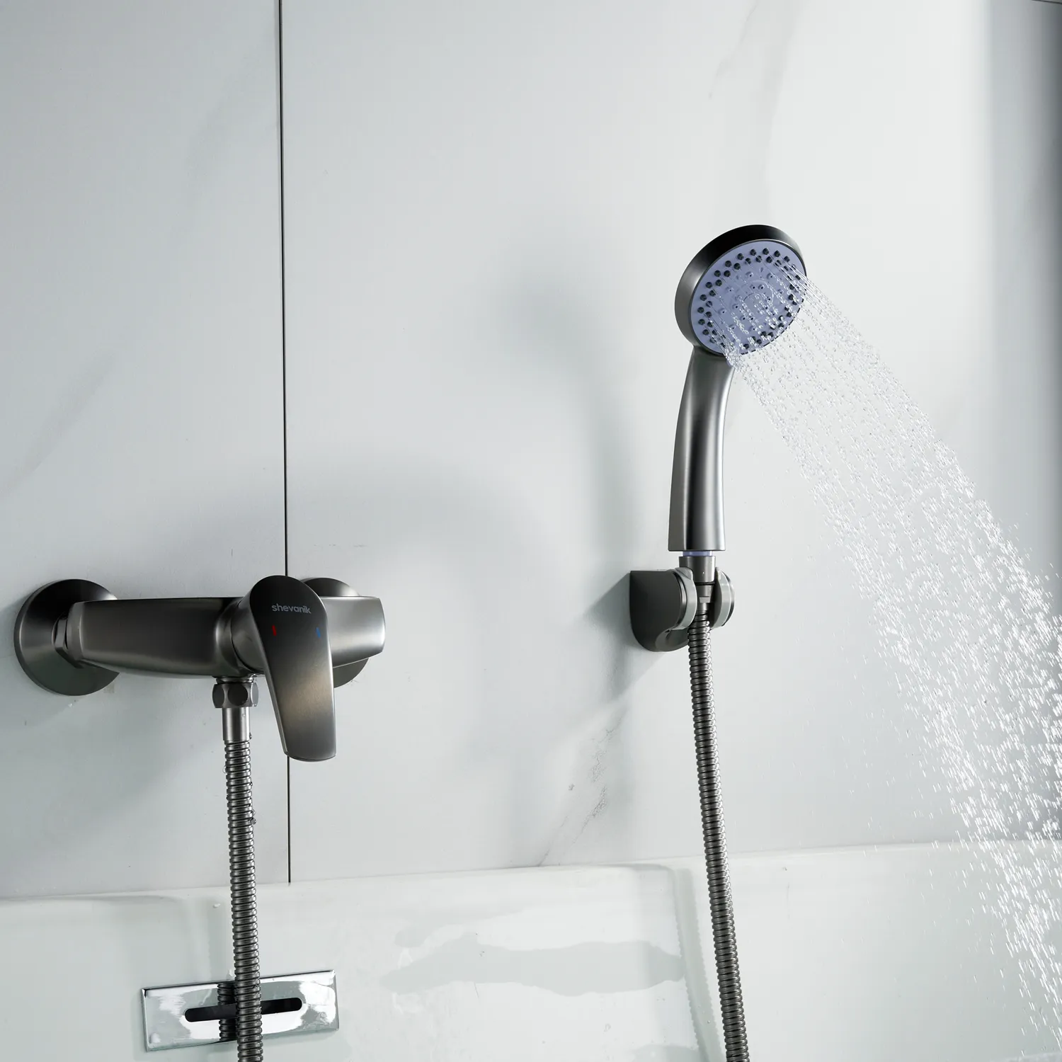 Смеситель для душа Shevanik S5016T, оружейная сталь