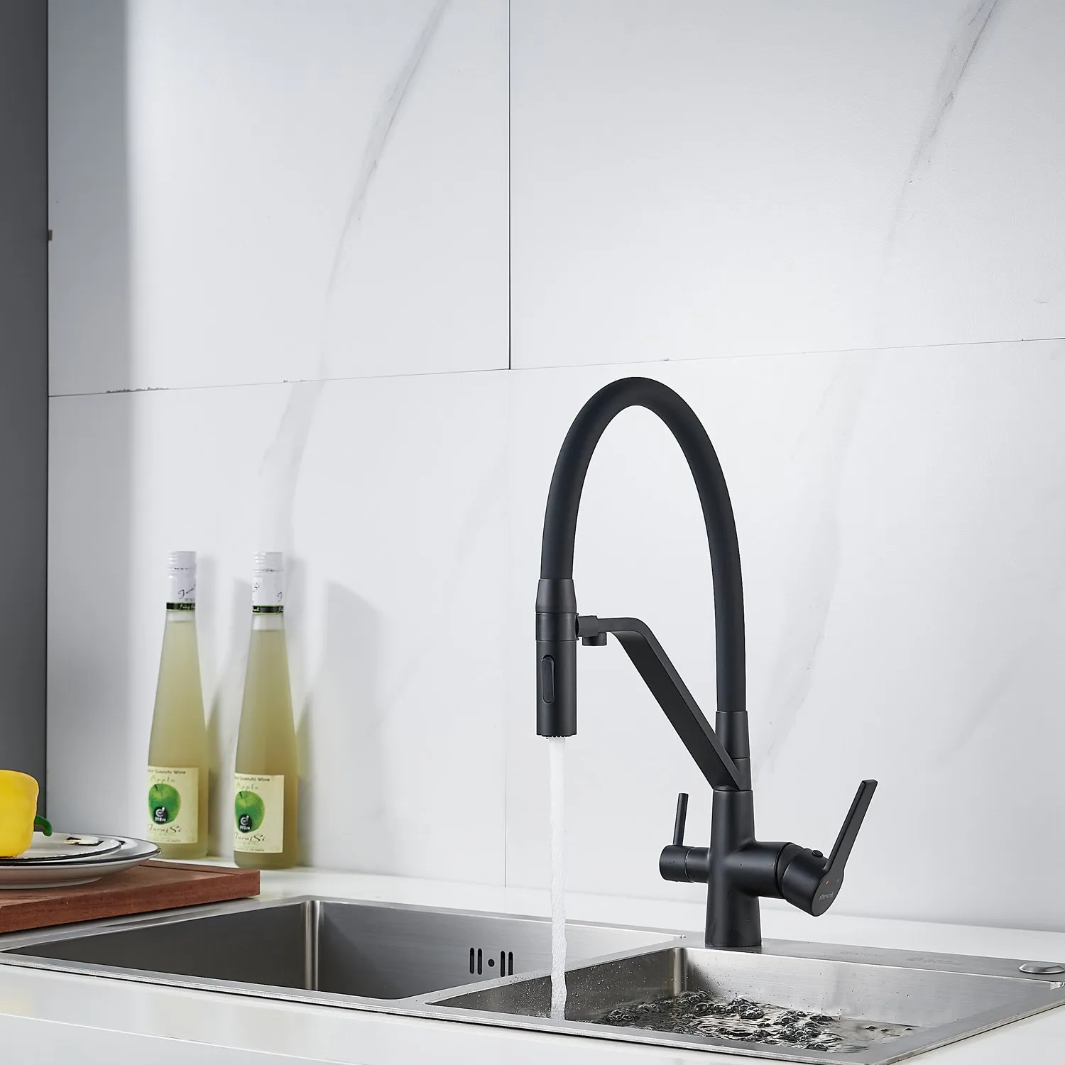 Смеситель для кухни с гибким изливом и подключением фильтра Shevanik S278H, черный