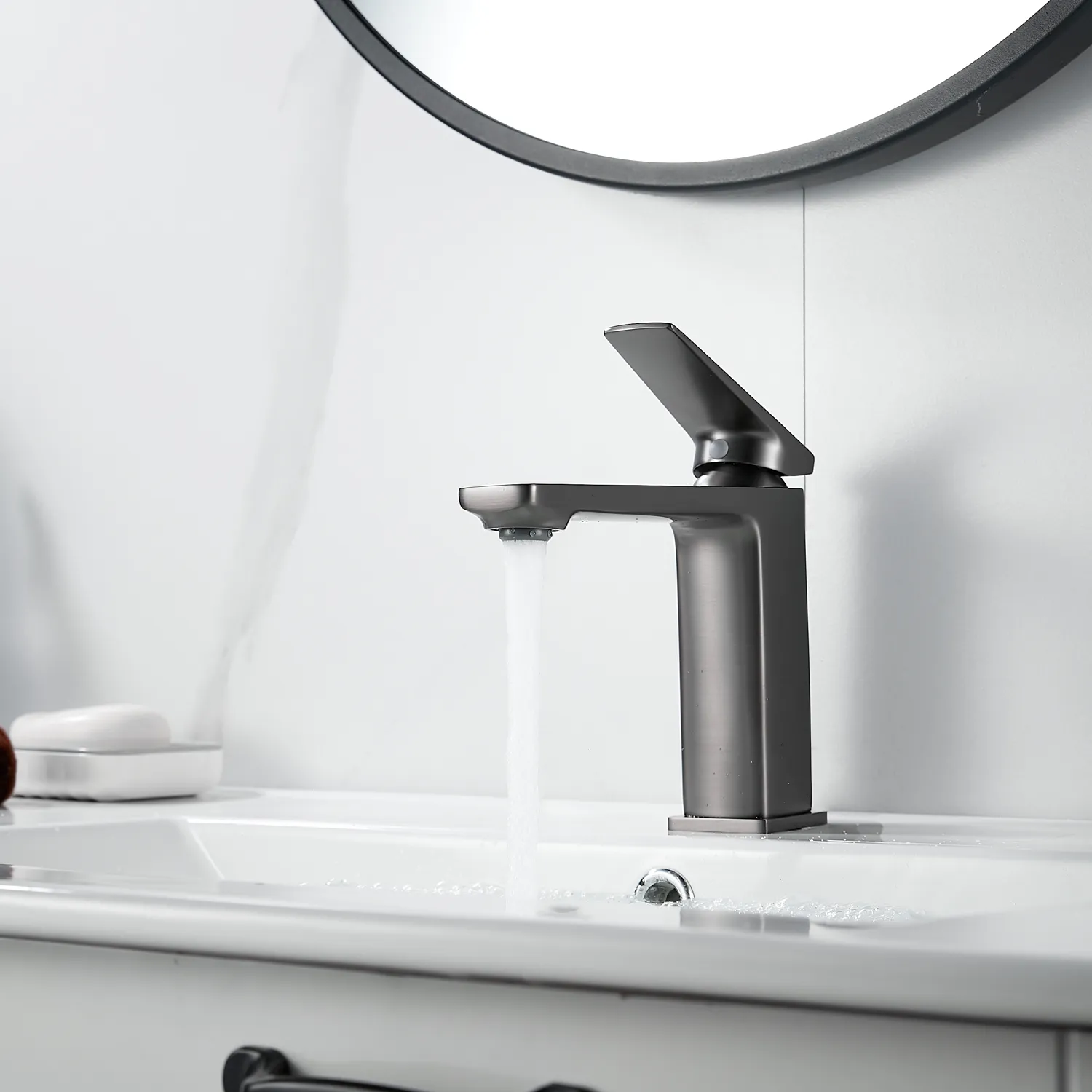 Смеситель для раковины Shevanik S8901T-1, оружейная сталь