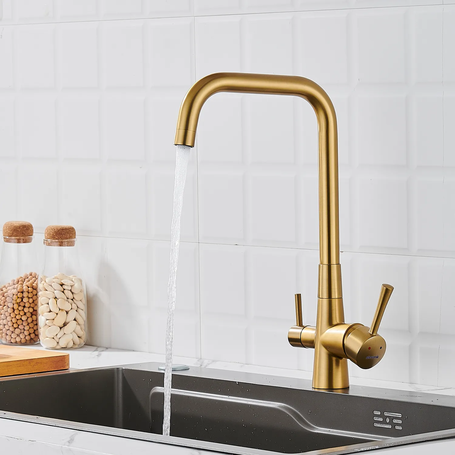 Смеситель для кухни с подключением фильтра Shevanik S528G, золотой сатин