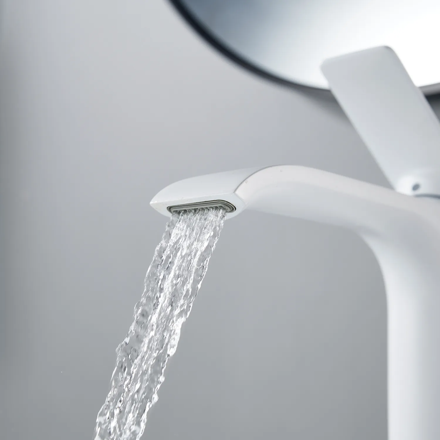 Смеситель для раковины высокий Shevanik S4111C, белый