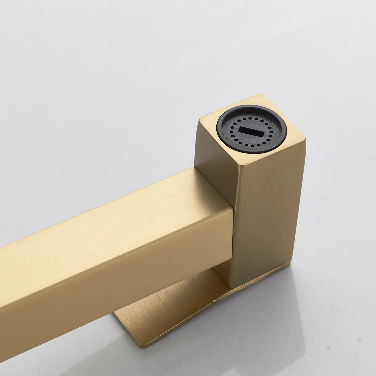 Гигиенический душ со смесителем Shevanik S137G, золотой сатин