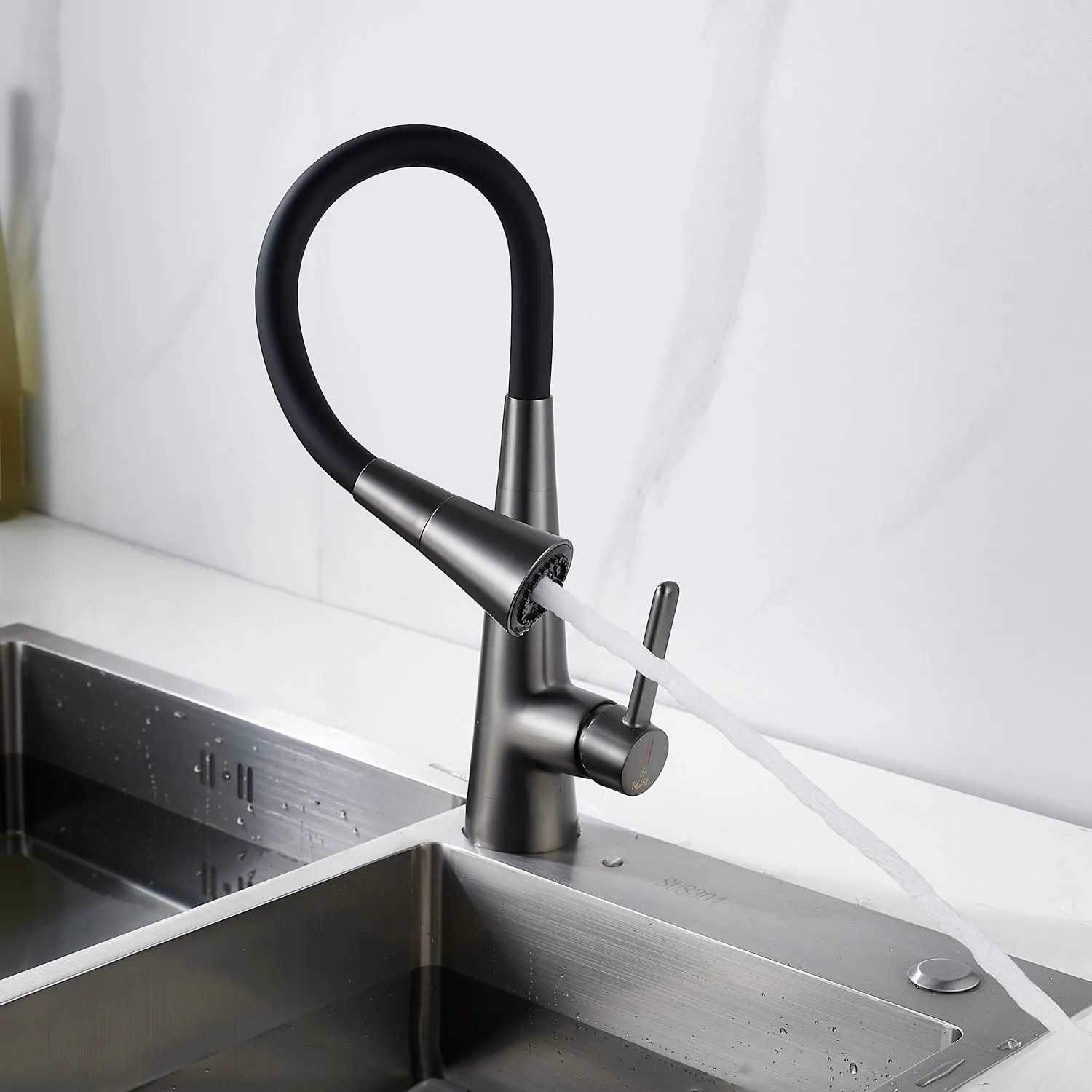 Смеситель для кухни с гибким изливом и режимом "душ" Rose R213T, оружейная сталь