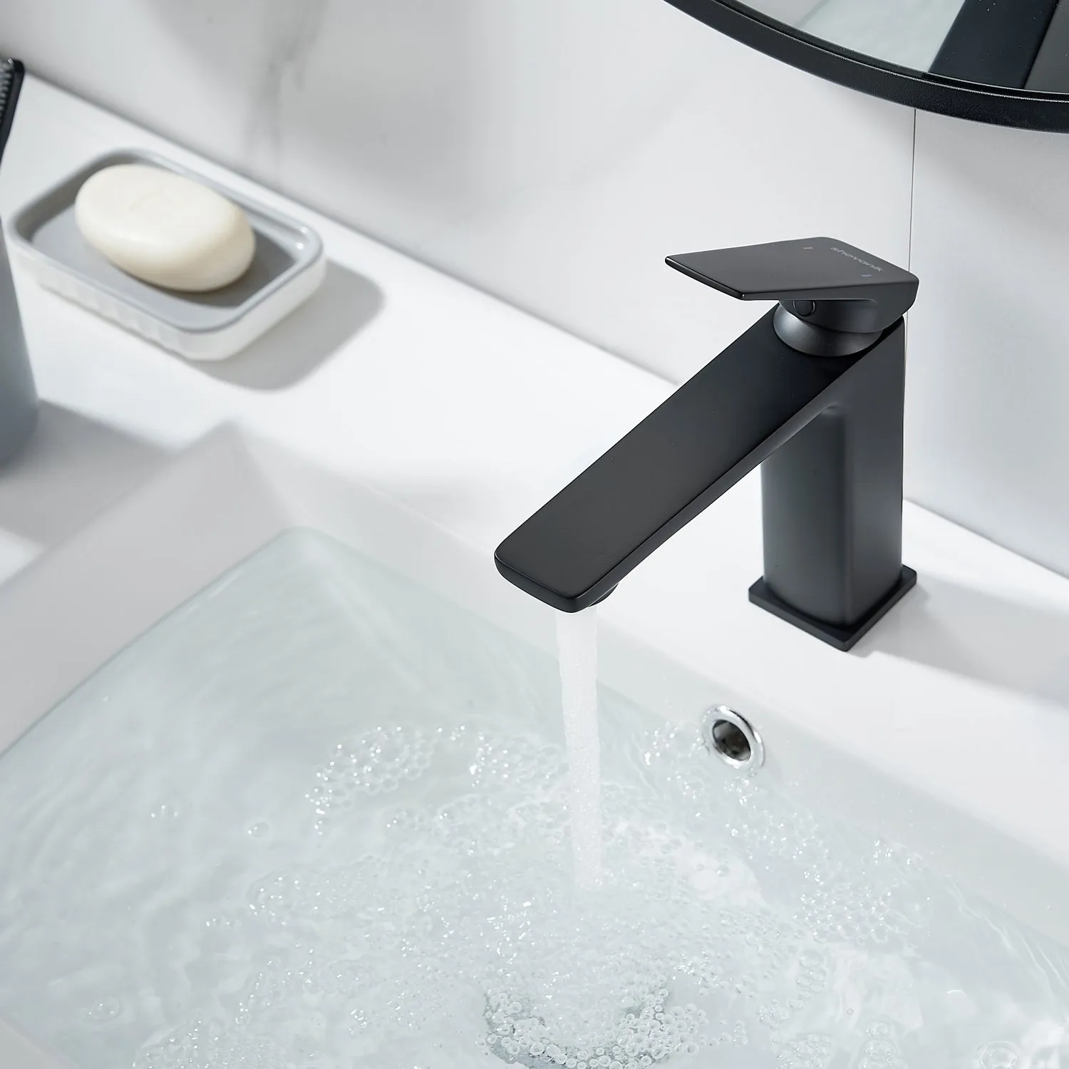 Смеситель для раковины Shevanik S8901H-1, черный