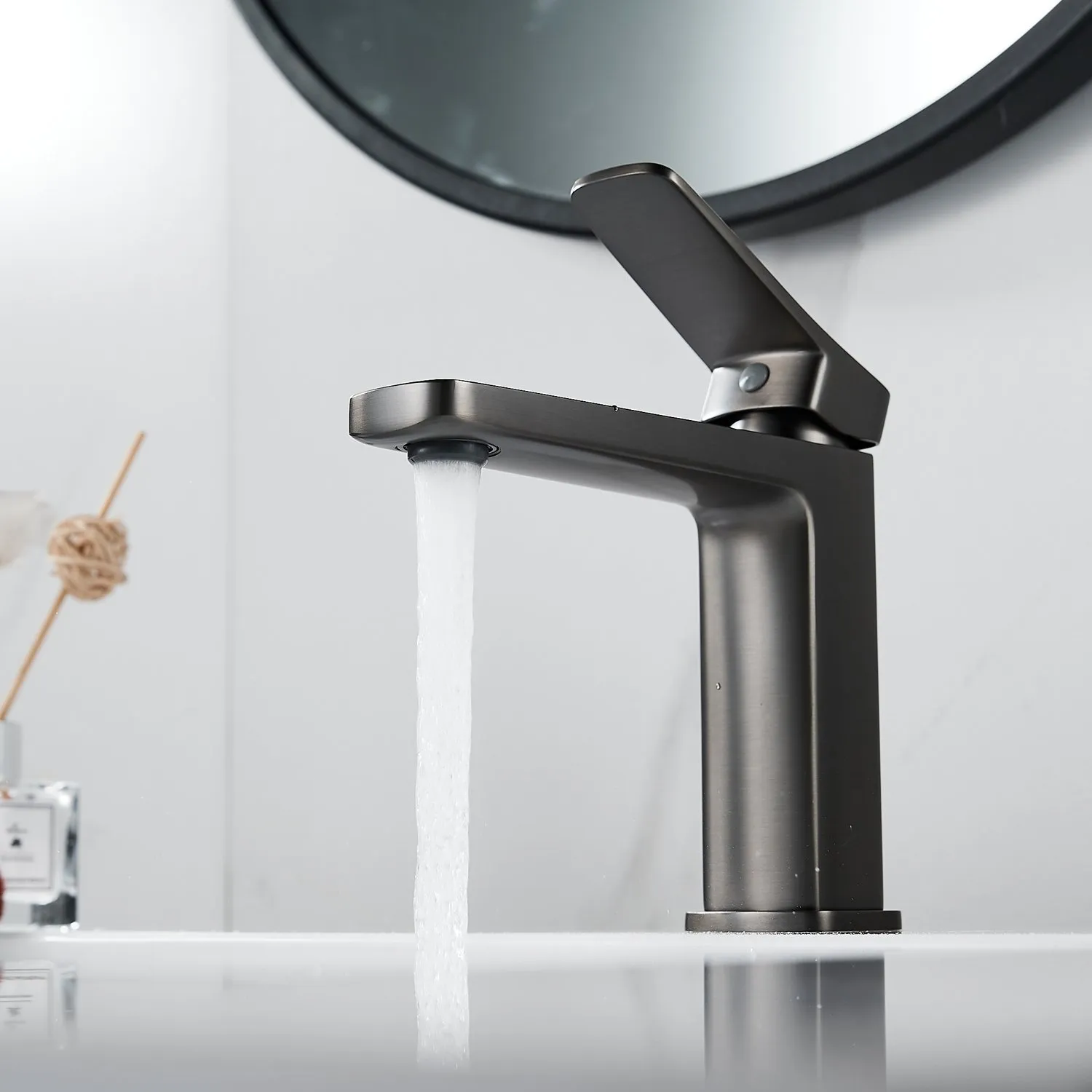 Смеситель для раковины Shevanik S9901T, оружейная сталь