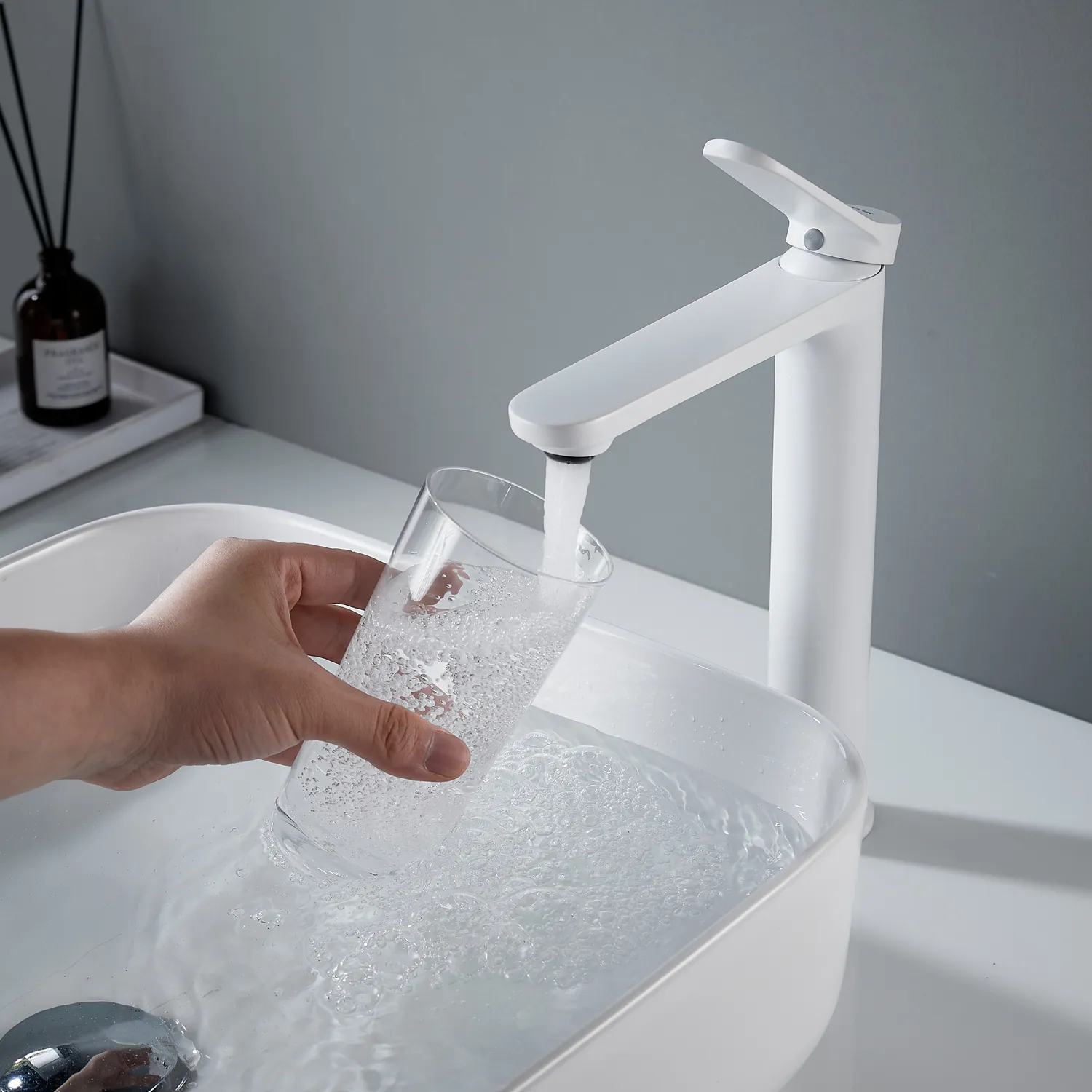 Смеситель для раковины высокий Shevanik S4311C, белый