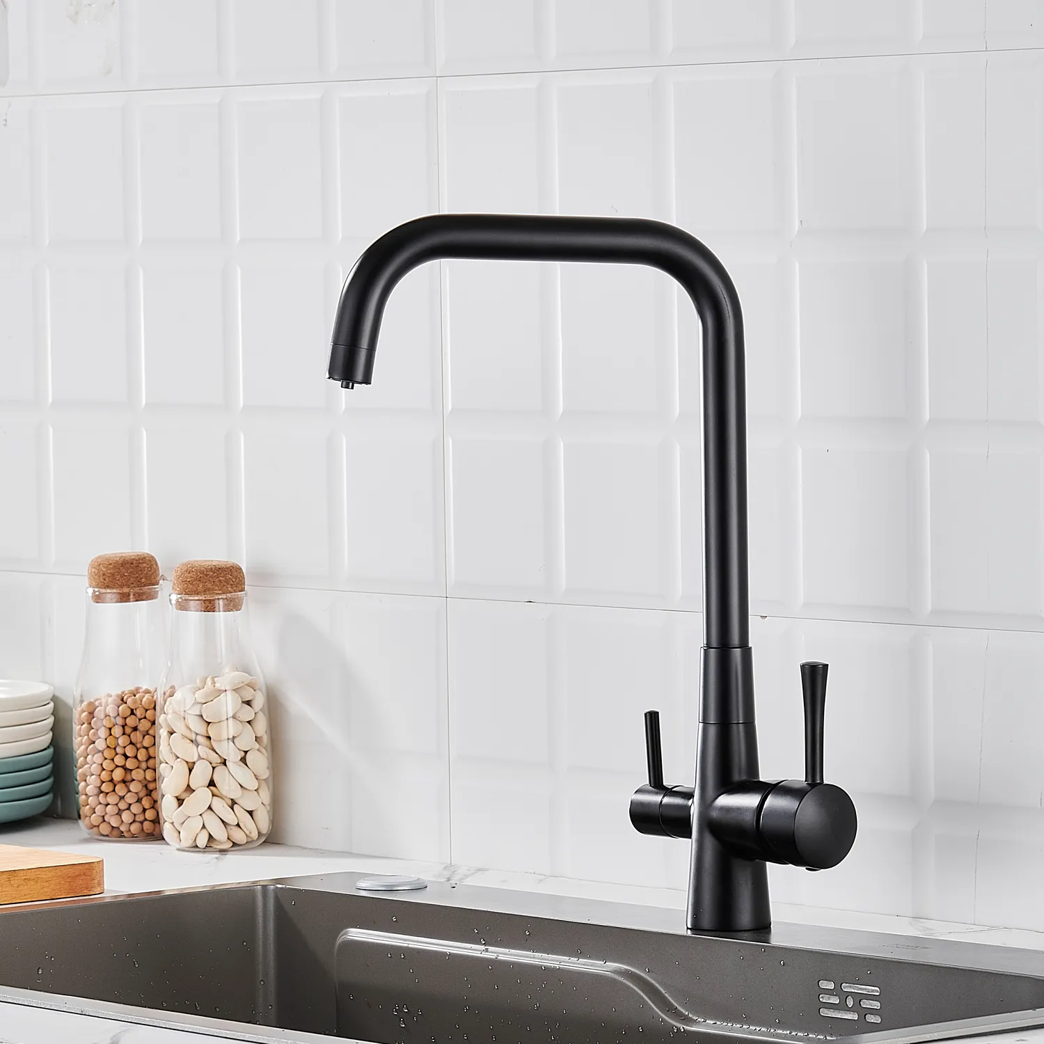 Смеситель для кухни с подключением фильтра Shevanik S528H, черный