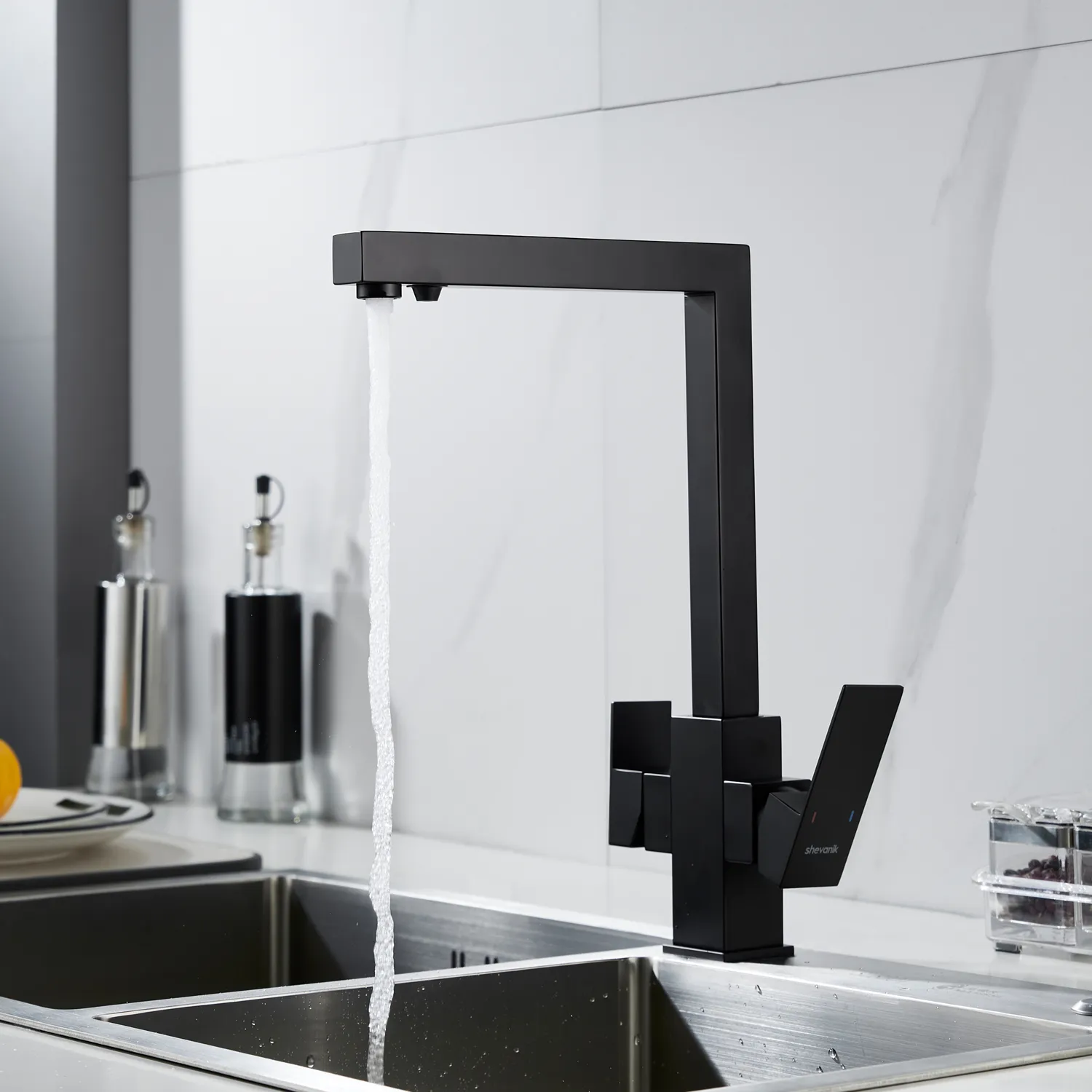 Смеситель для кухни с подключением фильтра Shevanik S148H, черный