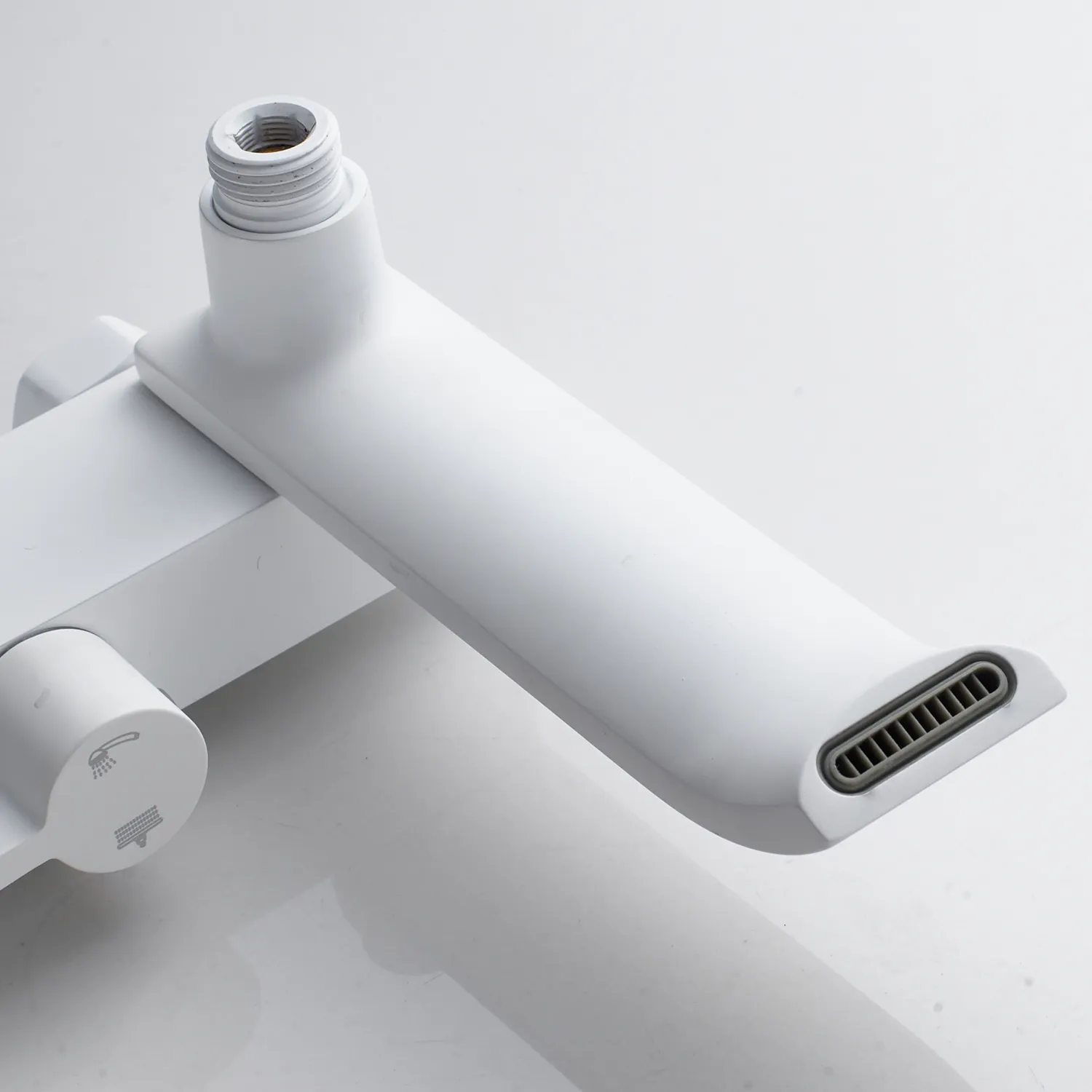 Душевая система Shevanik S4036C, белый