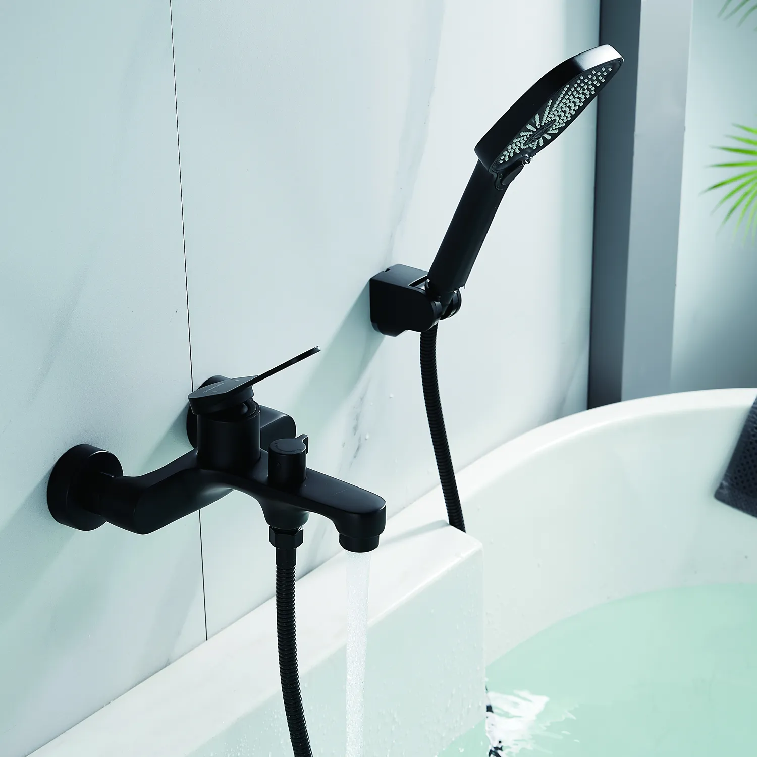 Смеситель для ванны Shevanik S6202H, черный