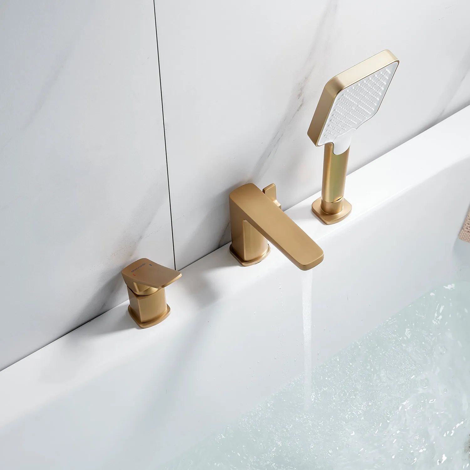 Смеситель на борт ванны Shevanik S9912G, золотой сатин