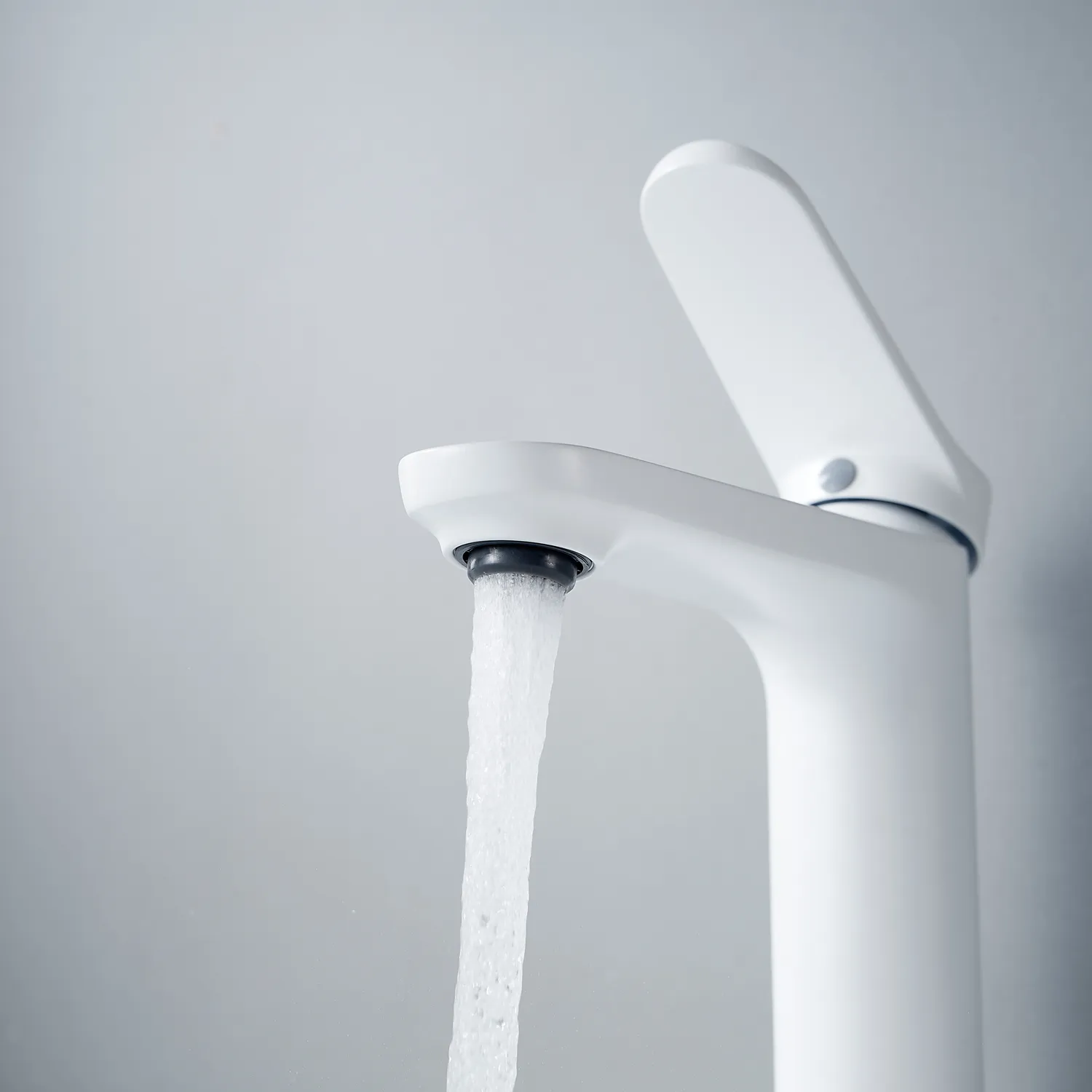 Смеситель для раковины Shevanik S4301C, белый