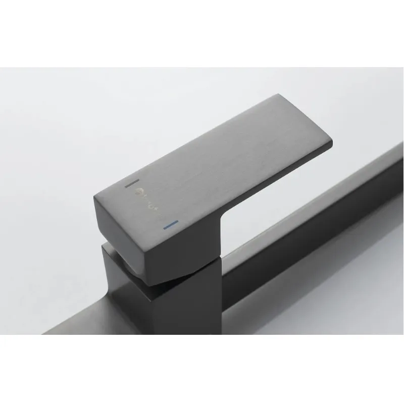 Смеситель для кухни Knotlor KN-21/GM, вороненая сталь