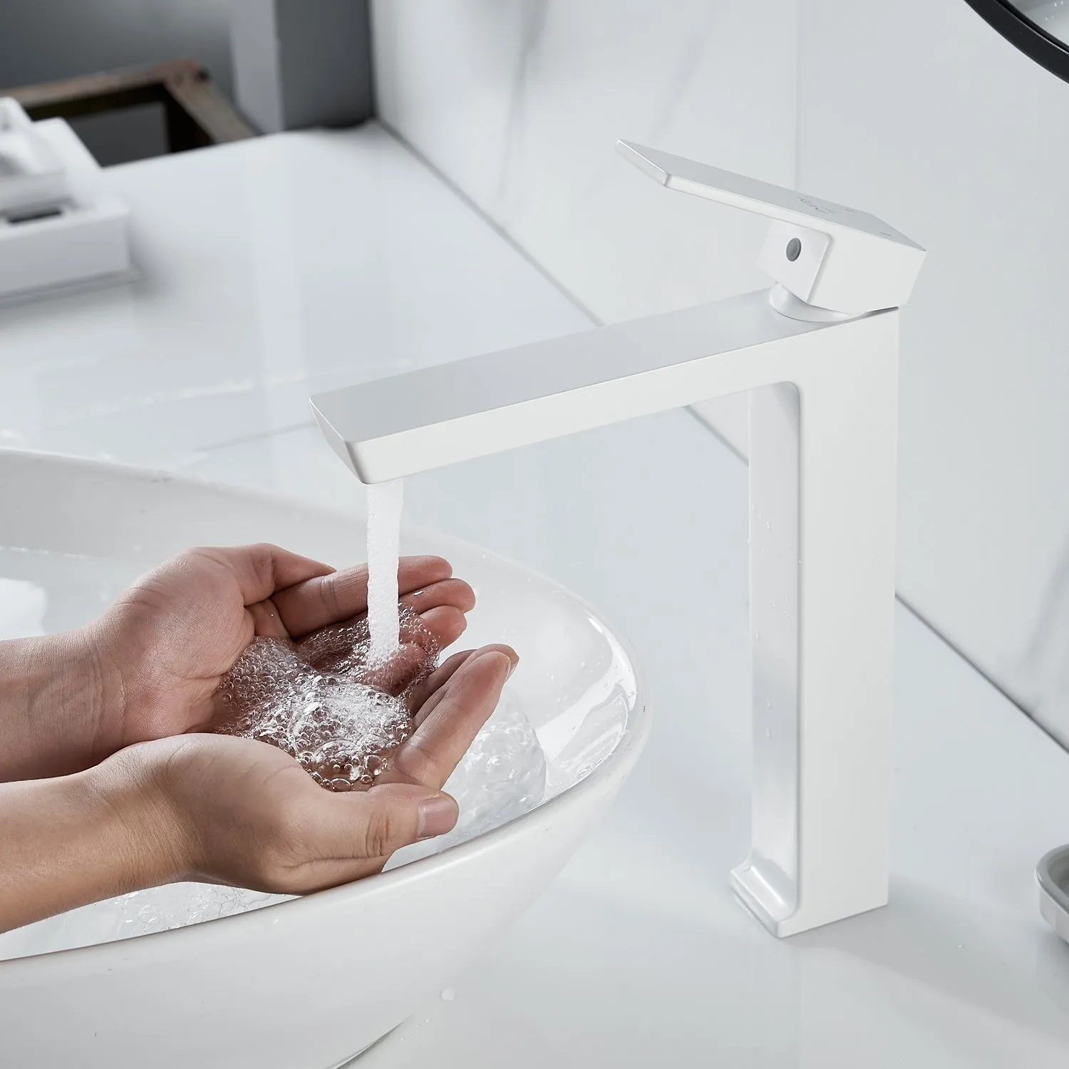 Смеситель для раковины высокий Rose R18C R1811C-1, белый