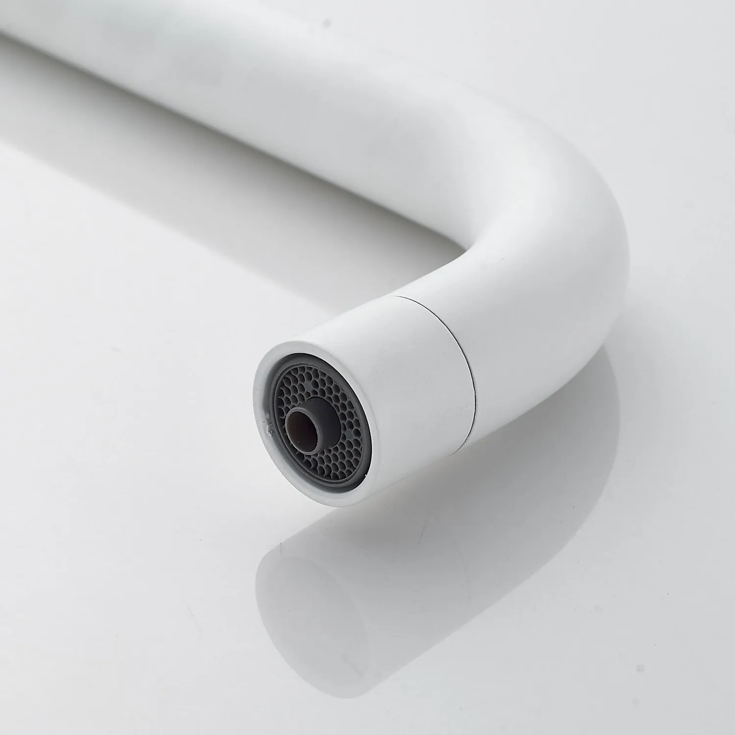 Смеситель для кухни с подключением фильтра воды Raffine F118C, белый