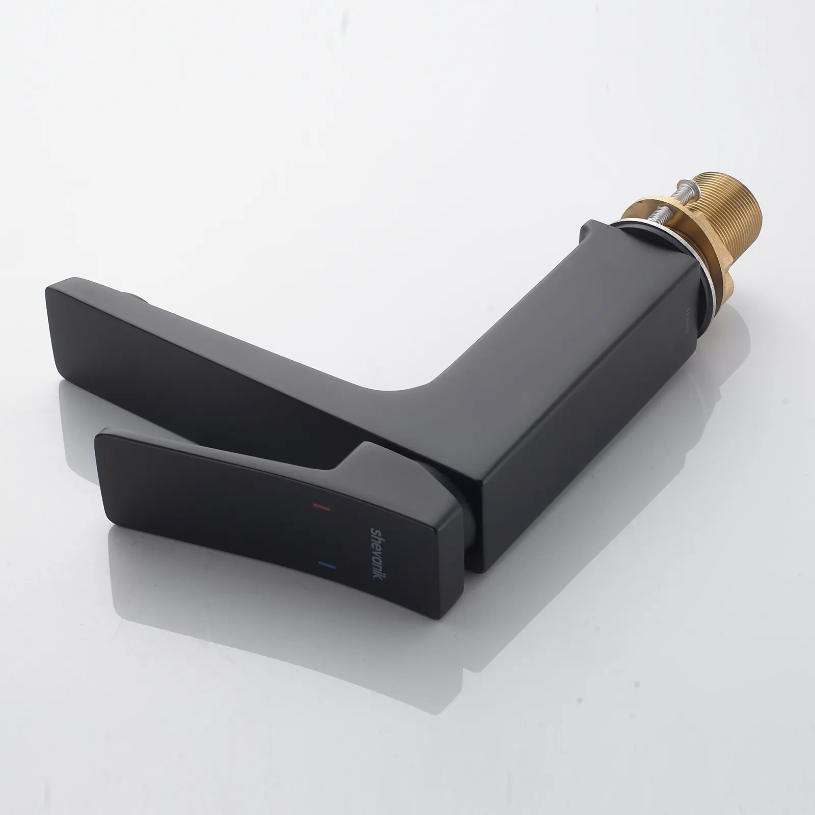 Смеситель для раковины Shevanik S4401H, черный