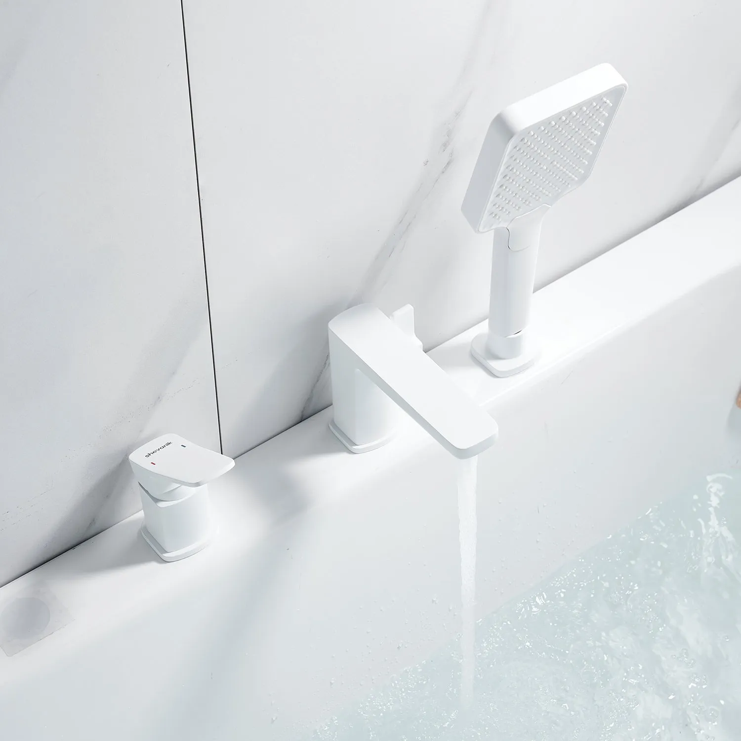 Смеситель на борт ванны Shevanik S9912C, белый