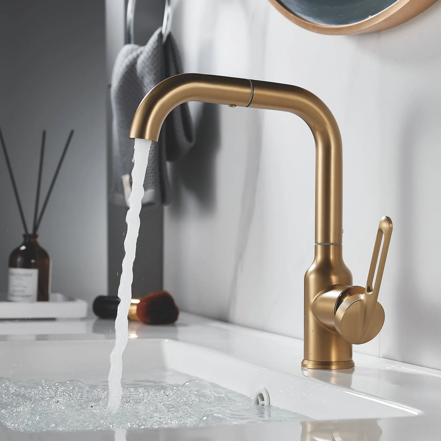 Смеситель для раковины Raffine F201G, золотой сатин