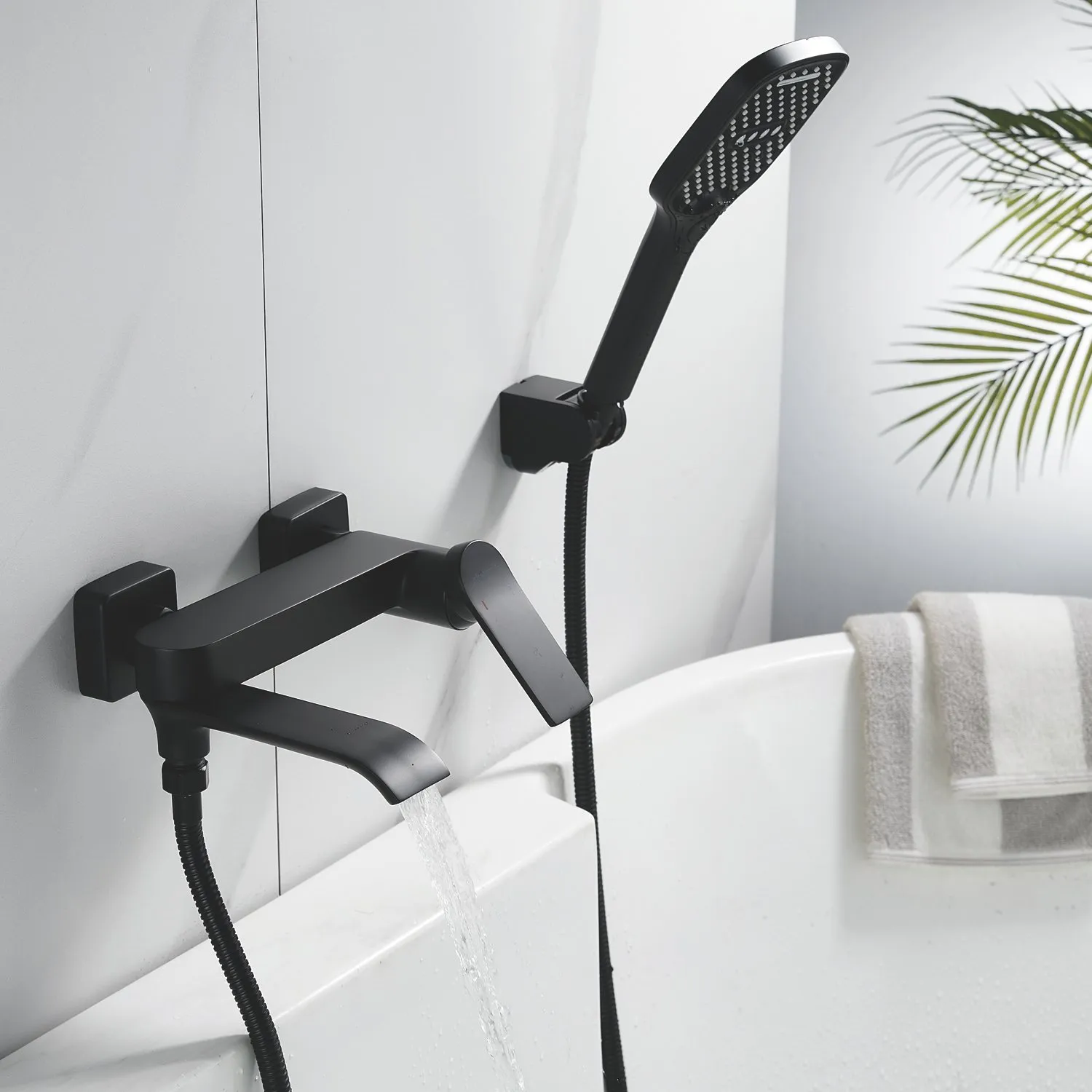 Смеситель для ванны Shevanik S4102H, черный