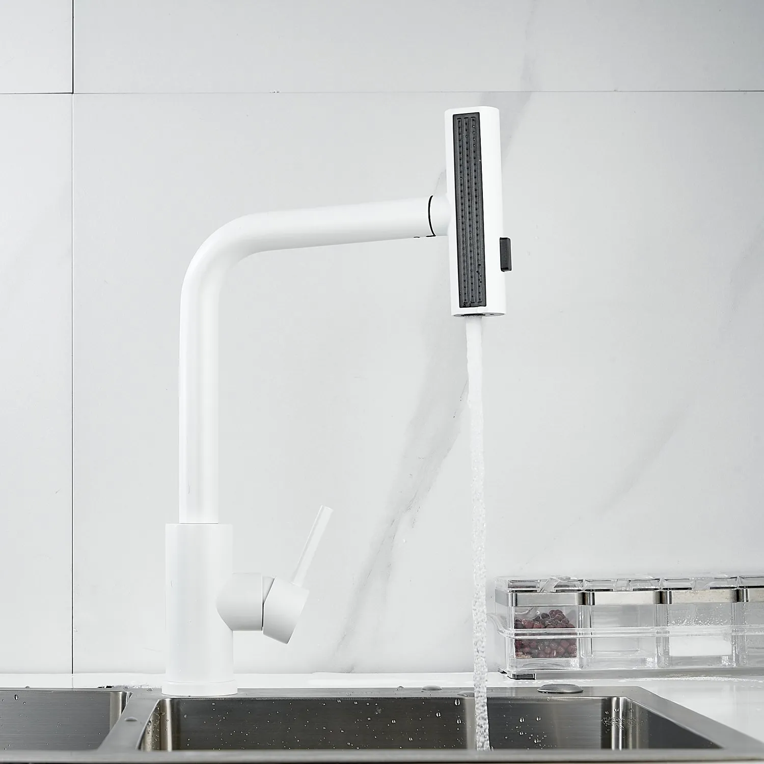 Смеситель для кухни с мультифункциональным изливом Raffine F203C, белый