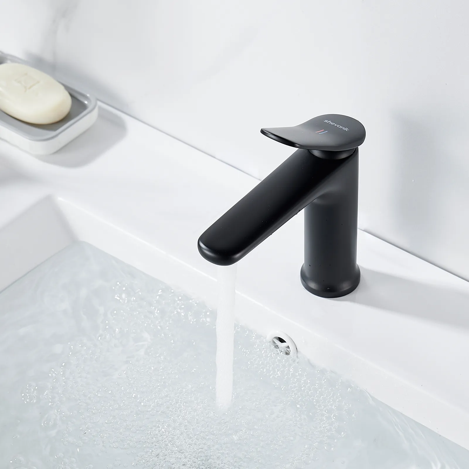 Смеситель для раковины Shevanik S4701H, черный