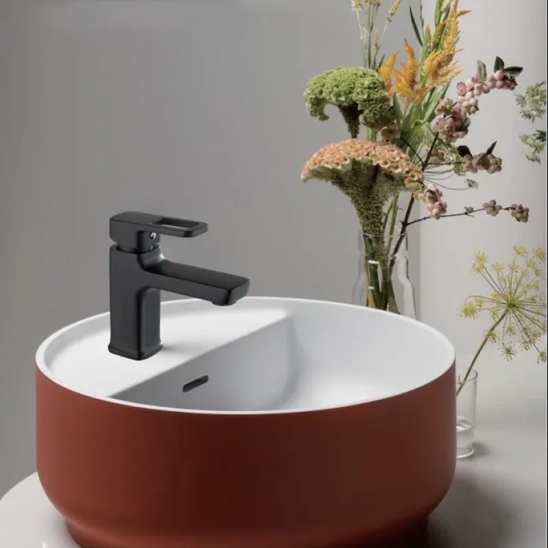 Смеситель для раковины D-Lin D110366-A, черный